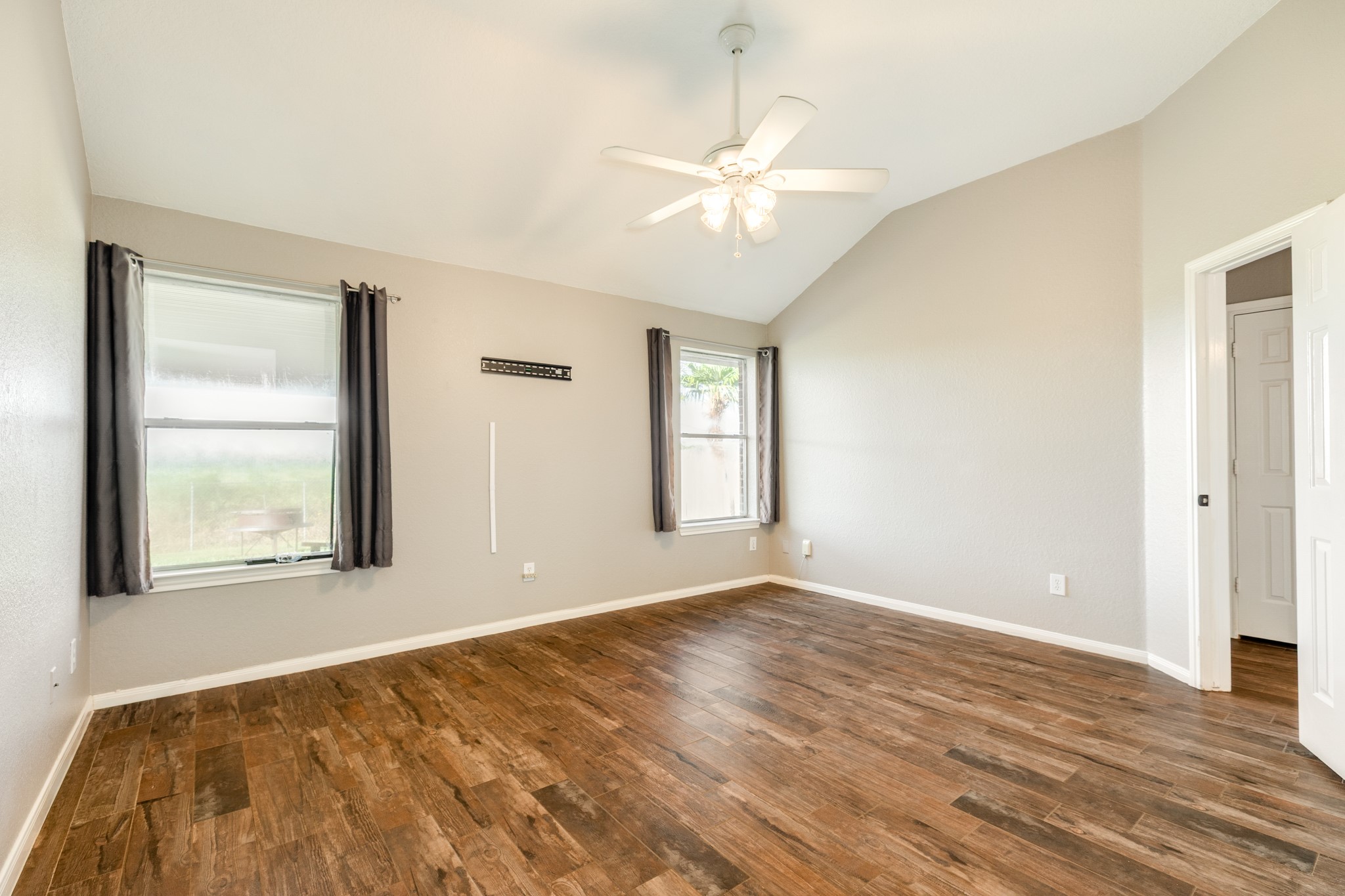 3425 Van Ness Drive Property Photo 9