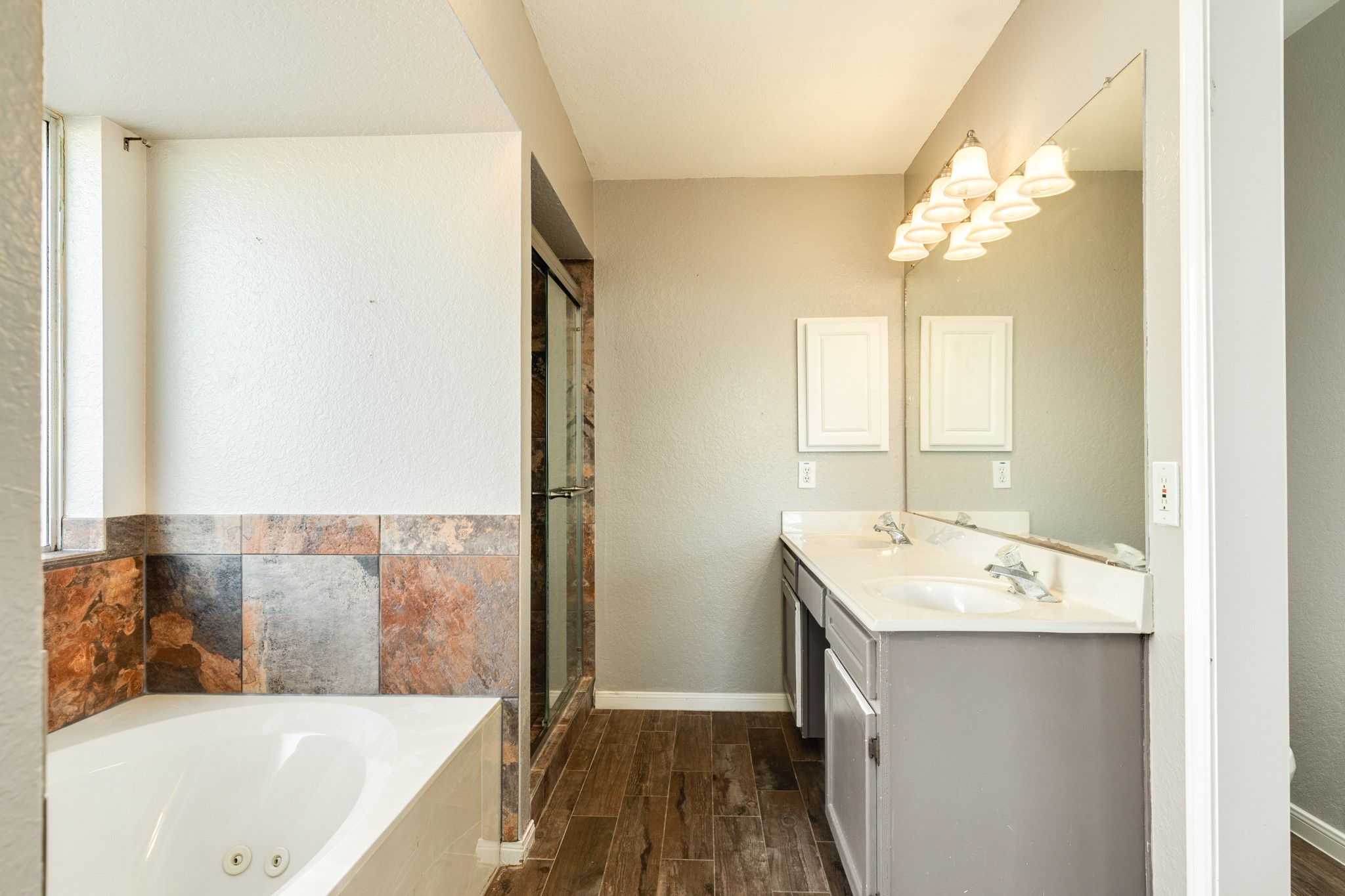 3425 Van Ness Drive Property Photo 10