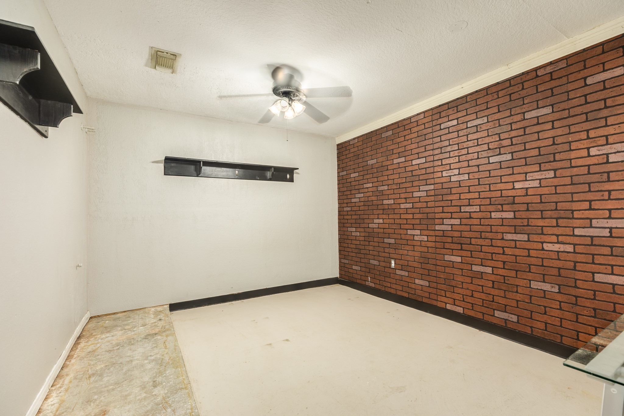 3425 Van Ness Drive Property Photo 18