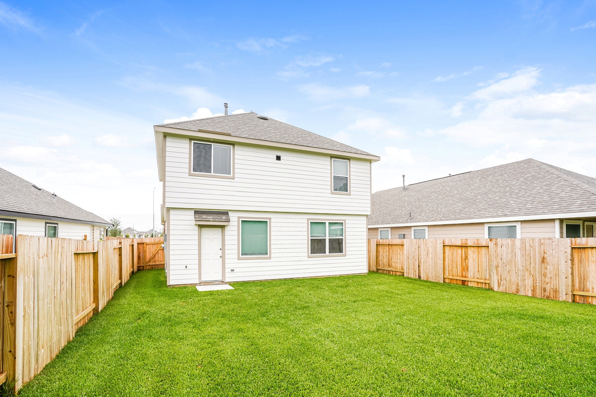 3157 Wood Lily Drive Property Photo 4