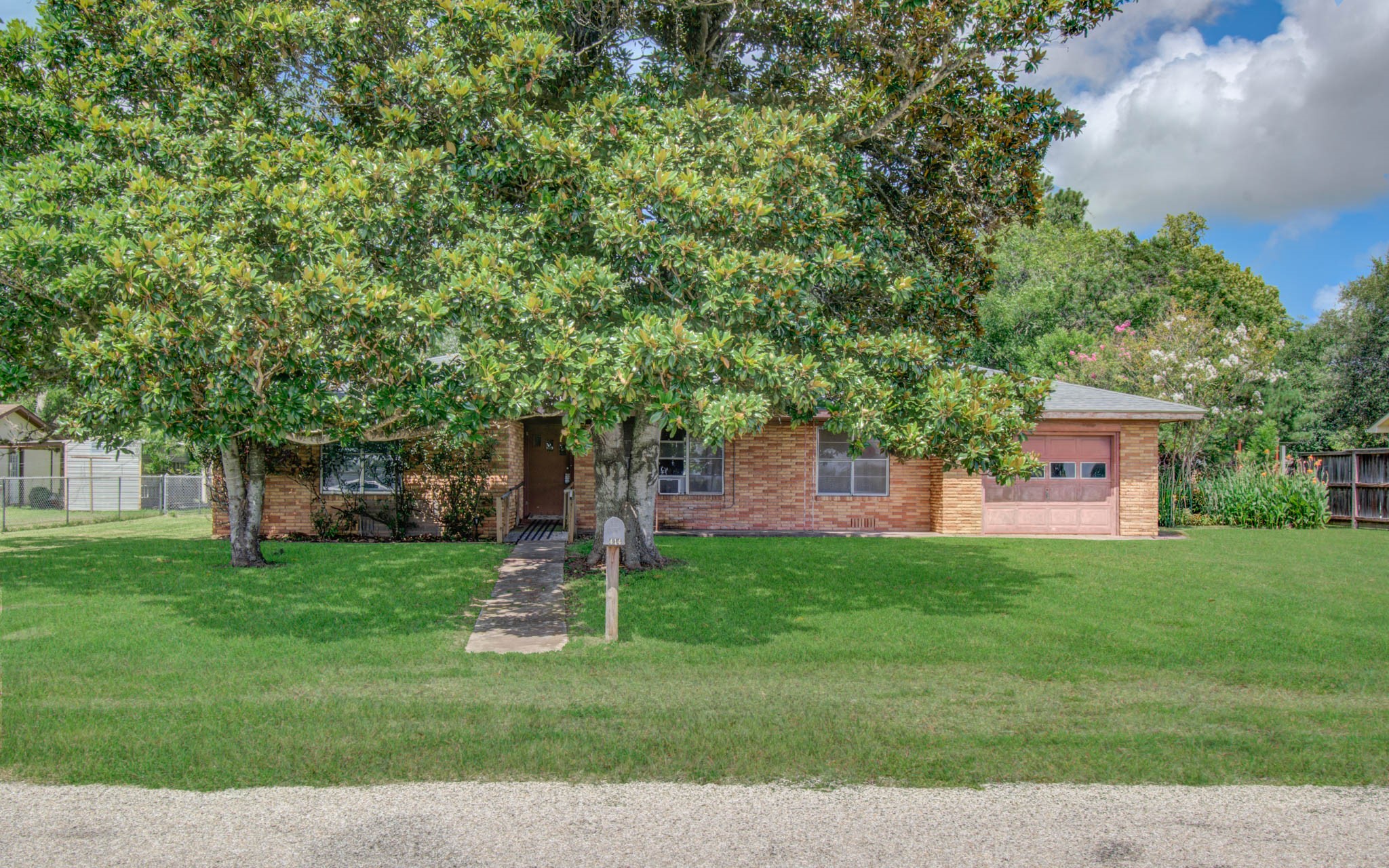 414 Forest Street Property Photo 1