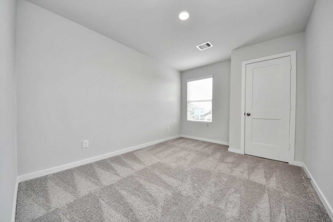 5806 Quest Valley Drive Property Photo 6