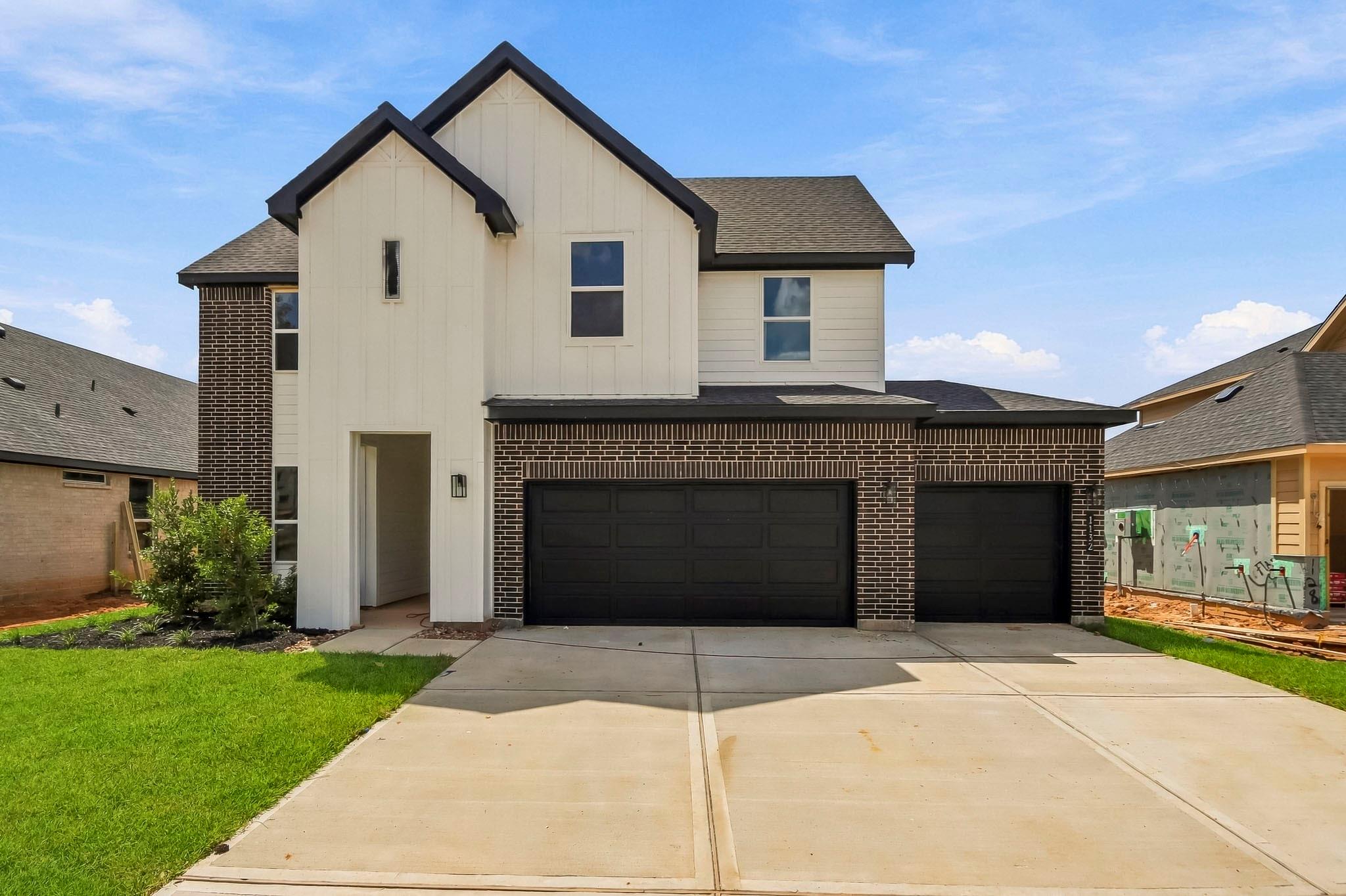 1132 Skyline Trails Avenue, Conroe TX 77303 Property Photo 1
