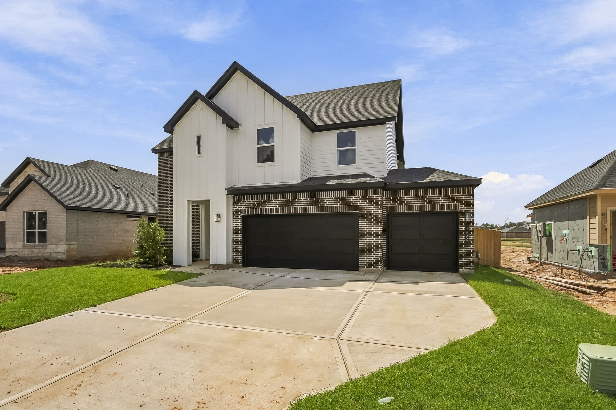 1132 Skyline Trails Avenue Property Photo 3