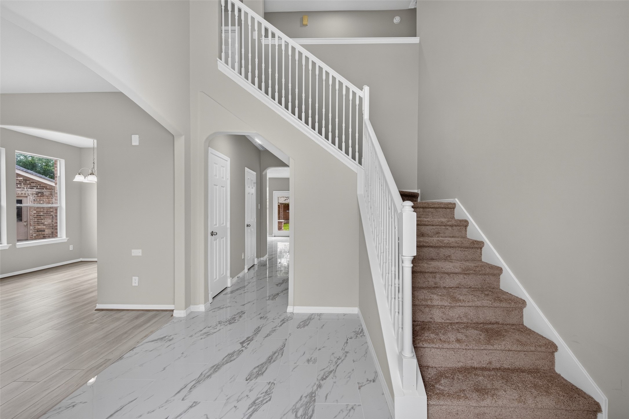 12039 Sweet Hall Lane Property Photo 5