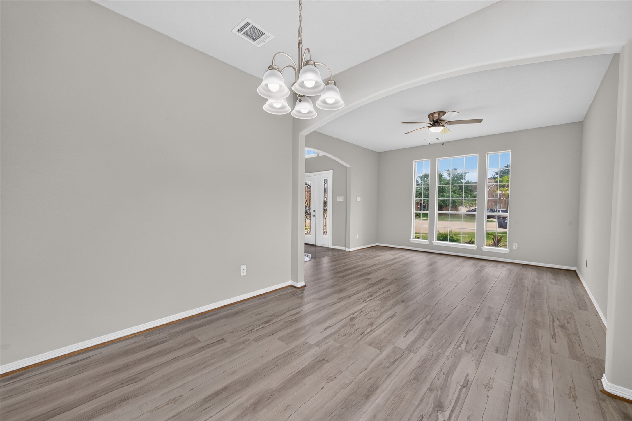 12039 Sweet Hall Lane Property Photo 11