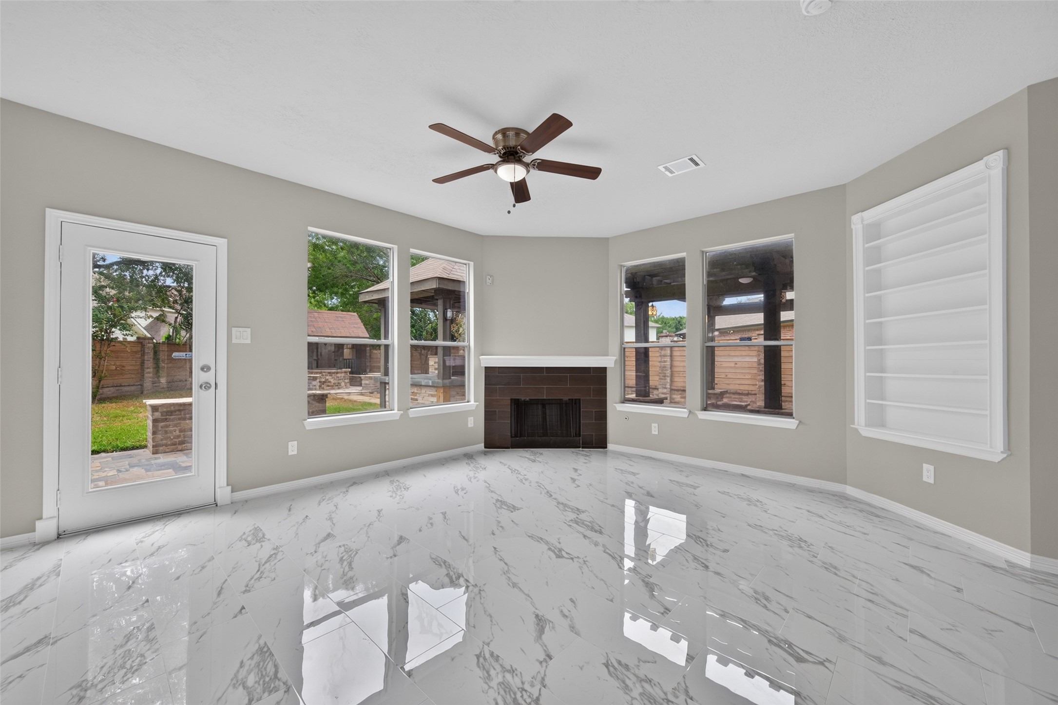12039 Sweet Hall Lane Property Photo 13