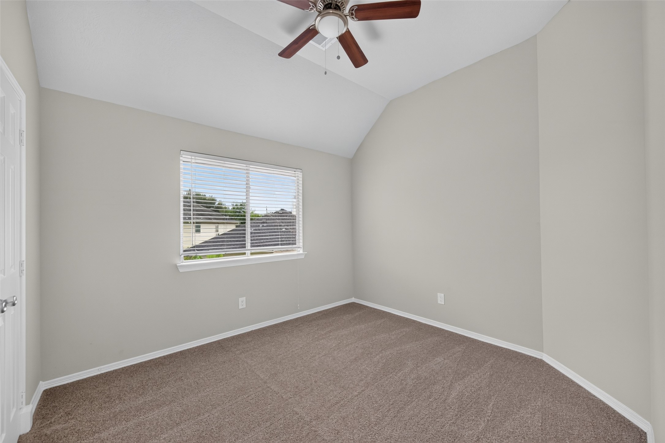 12039 Sweet Hall Lane Property Photo 31