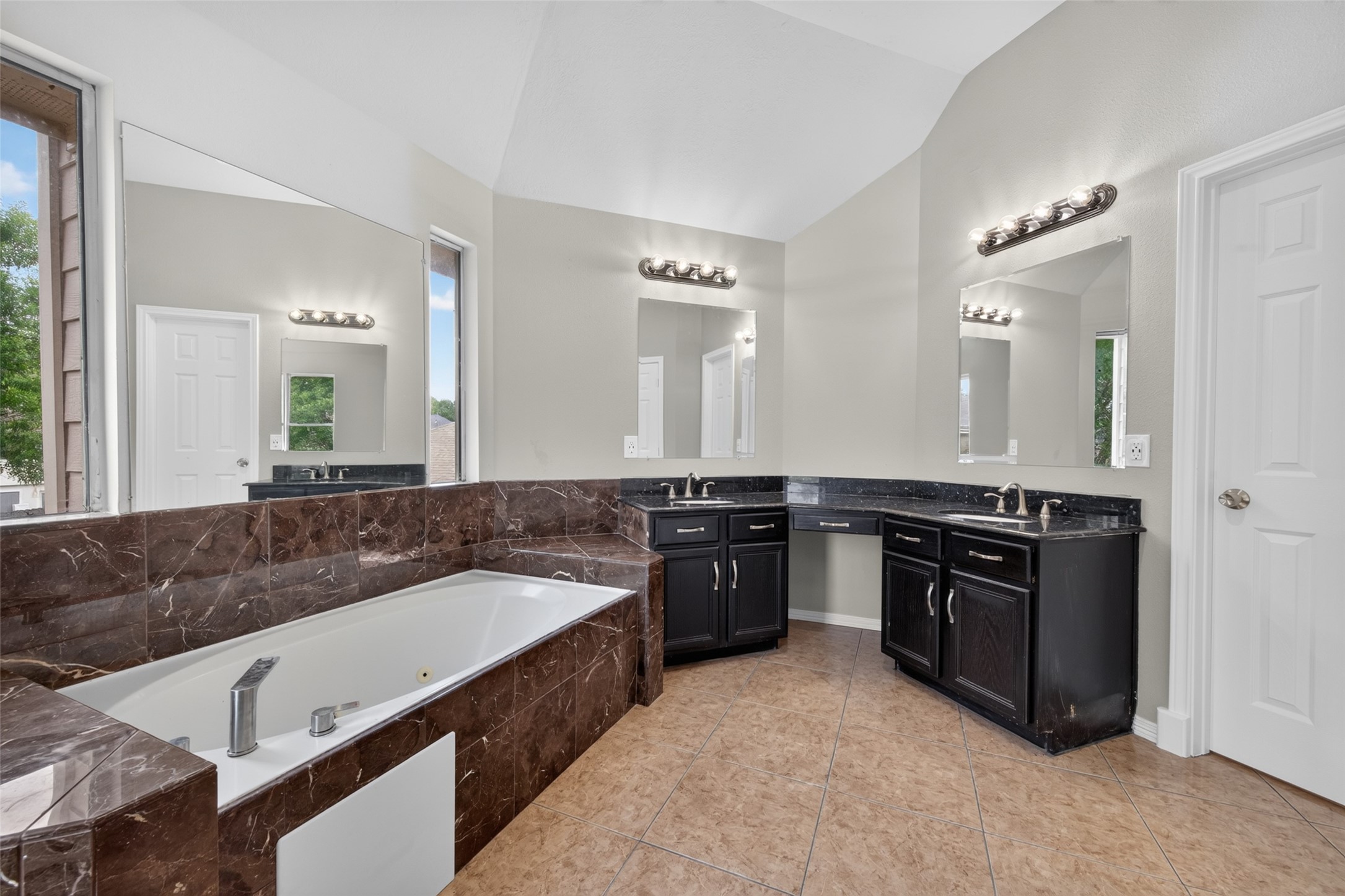 12039 Sweet Hall Lane Property Photo 36