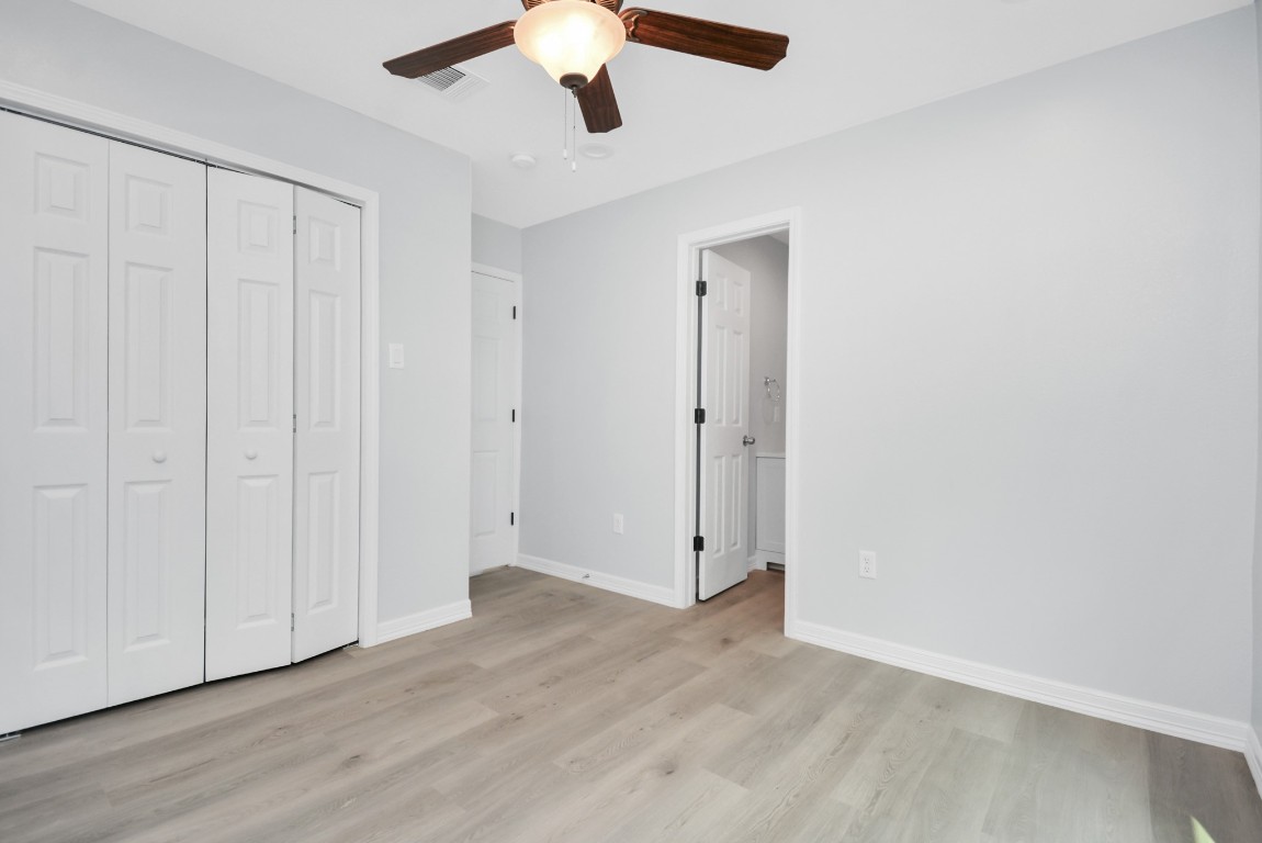 8595 Parkway Dr B Property Photo 13