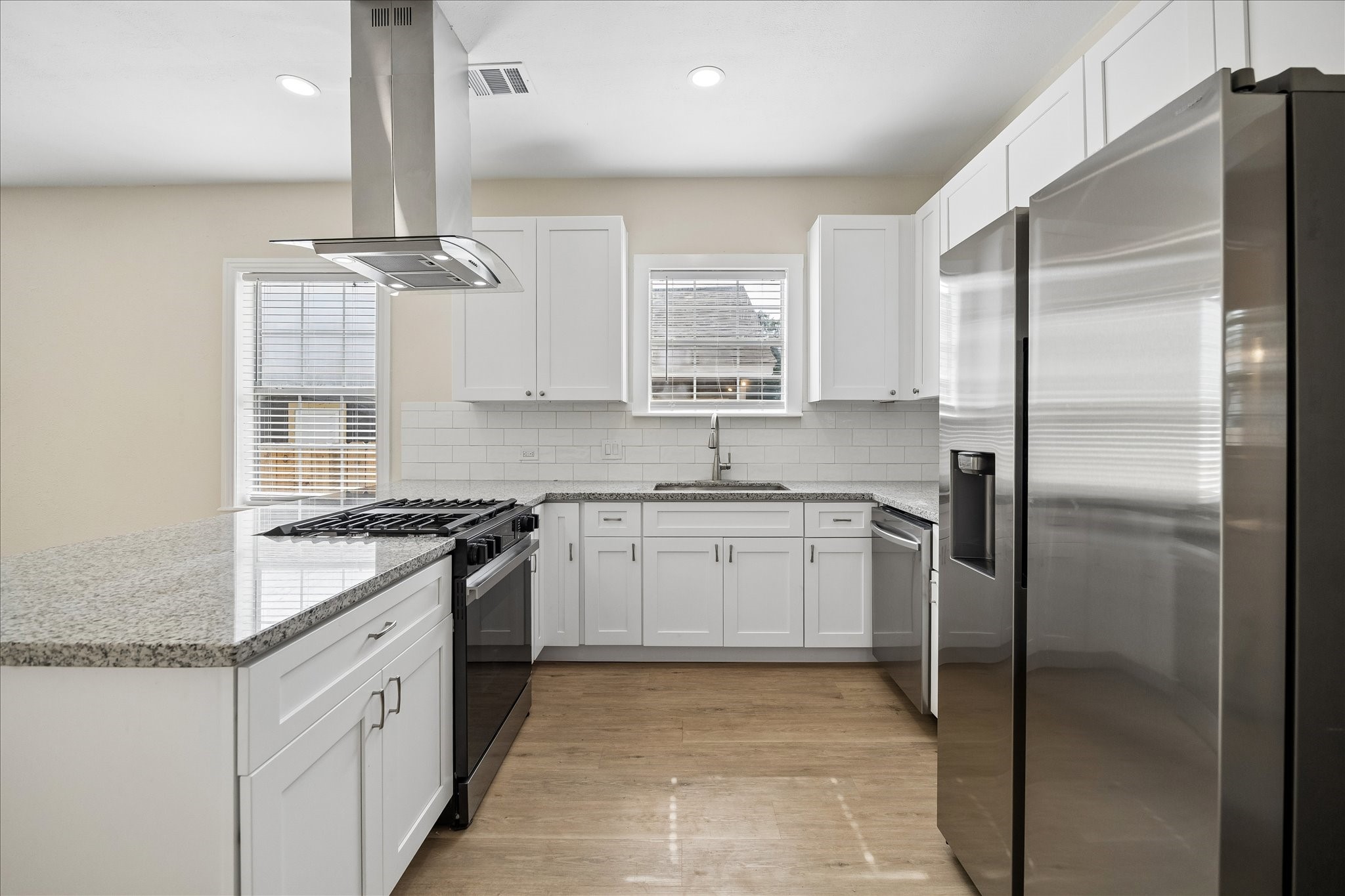 1109 Hays Street Property Photo 5