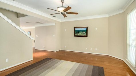 1273 W 17th Street Property Photo 4