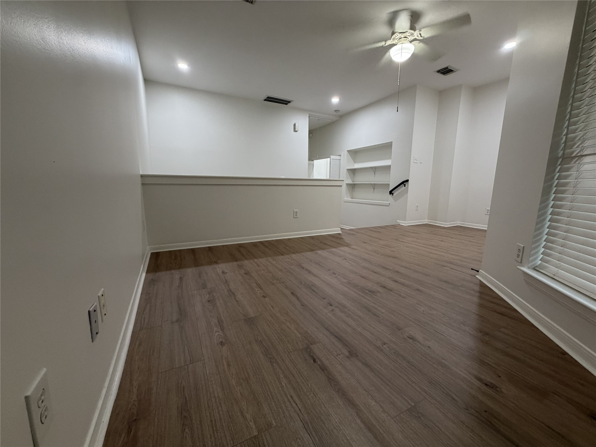 1273 W 17th Street Property Photo 10