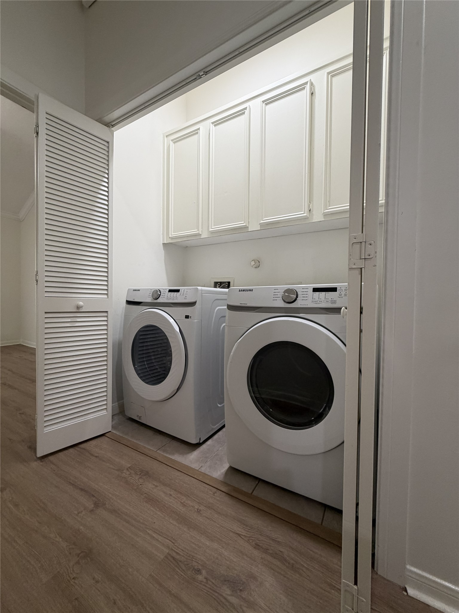 1273 W 17th Street Property Photo 13
