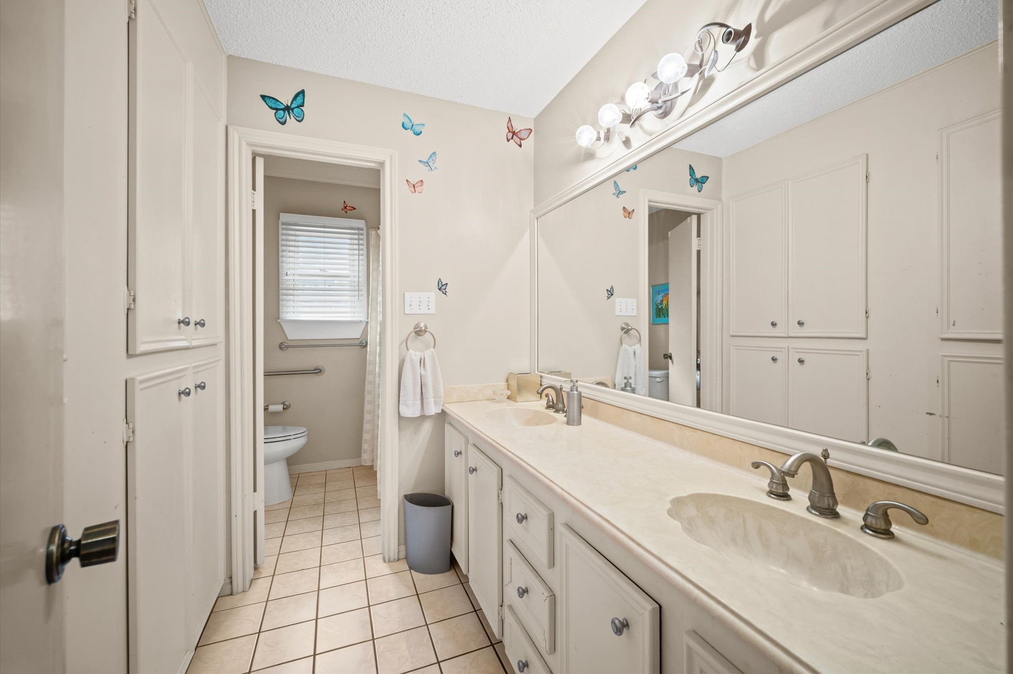 1034 Coachlight Drive Property Photo 30
