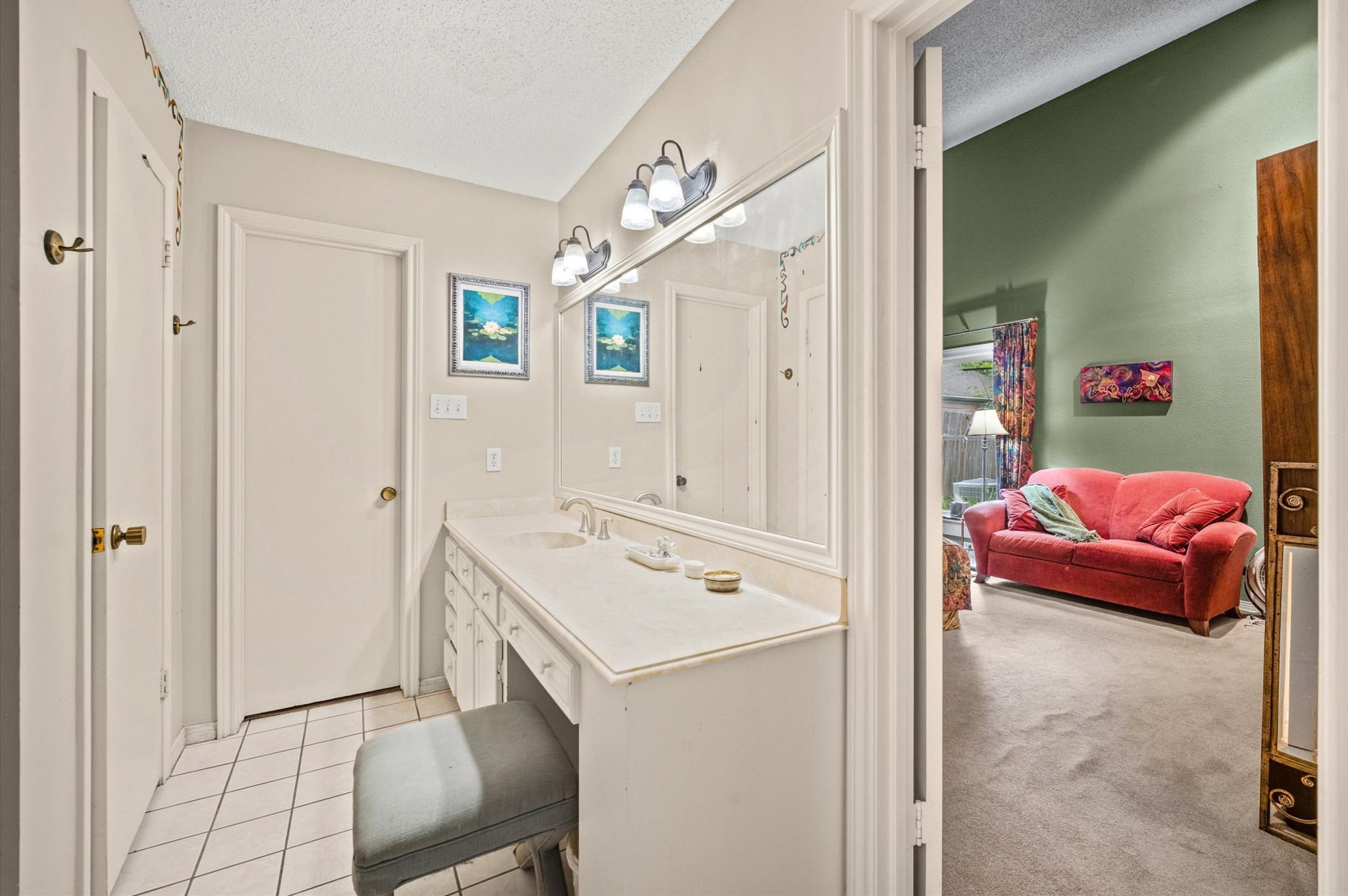 1034 Coachlight Drive Property Photo 40