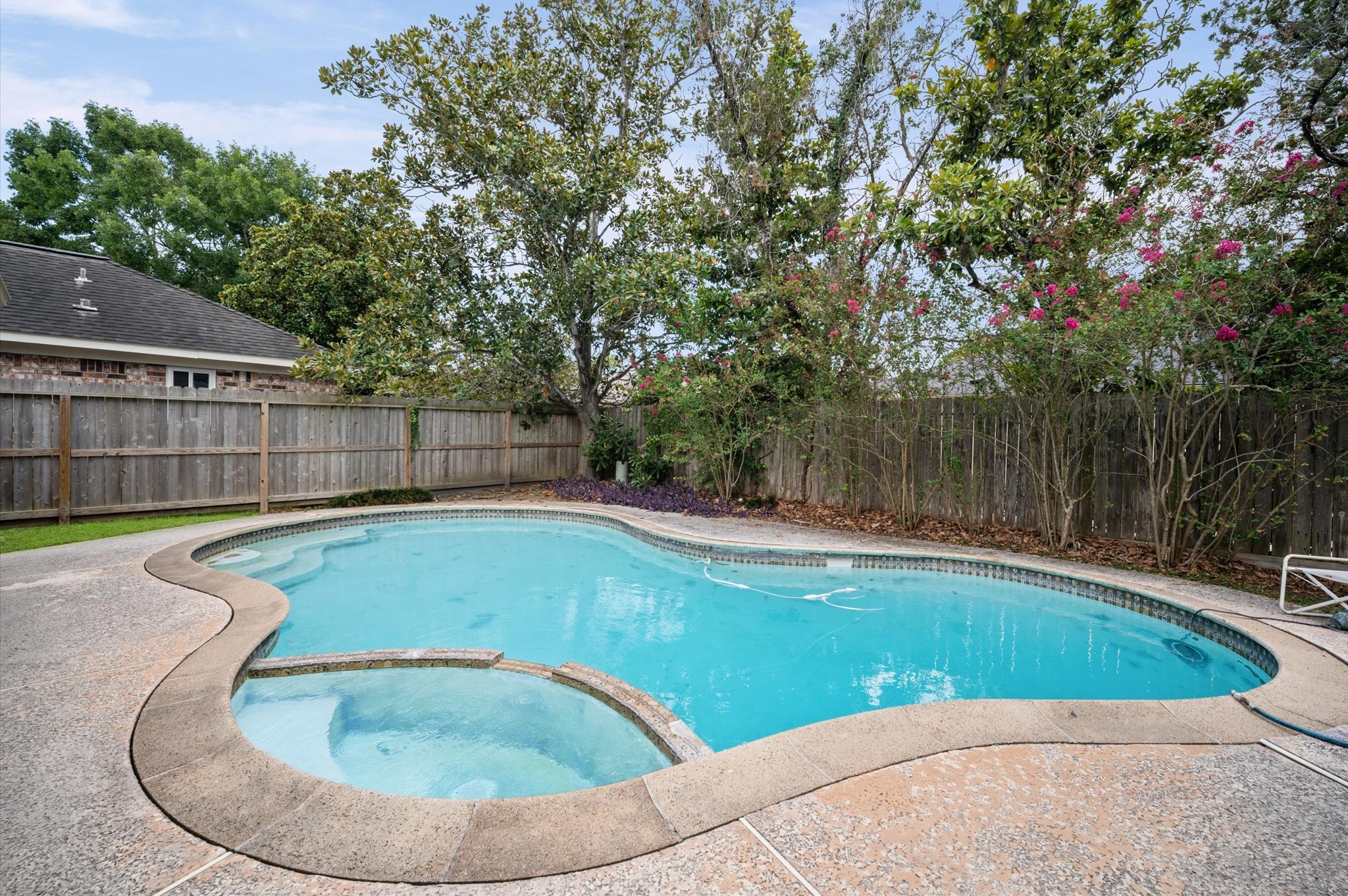 1034 Coachlight Drive Property Photo 47