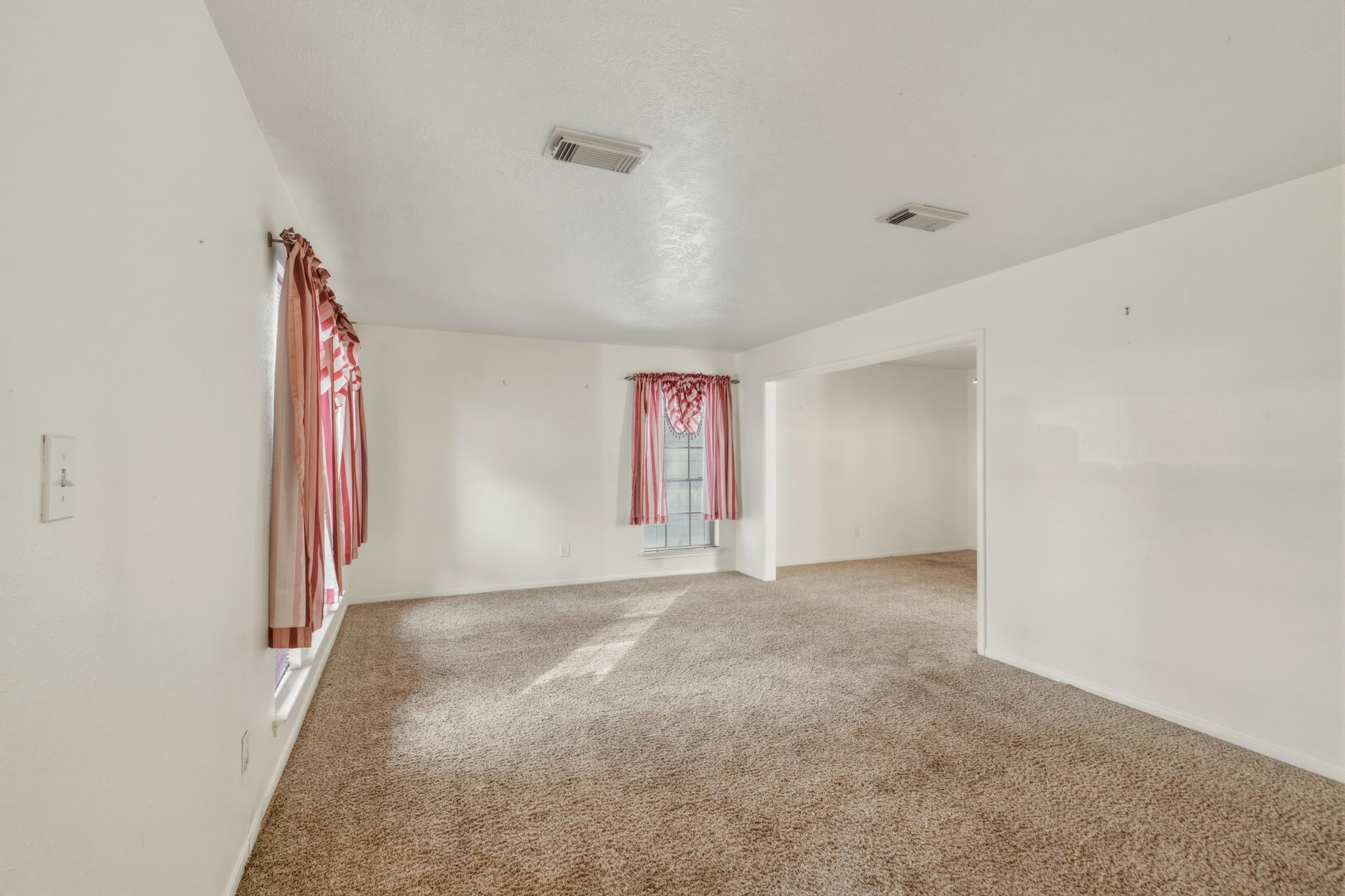 5619 Roserock Lane Property Photo 6