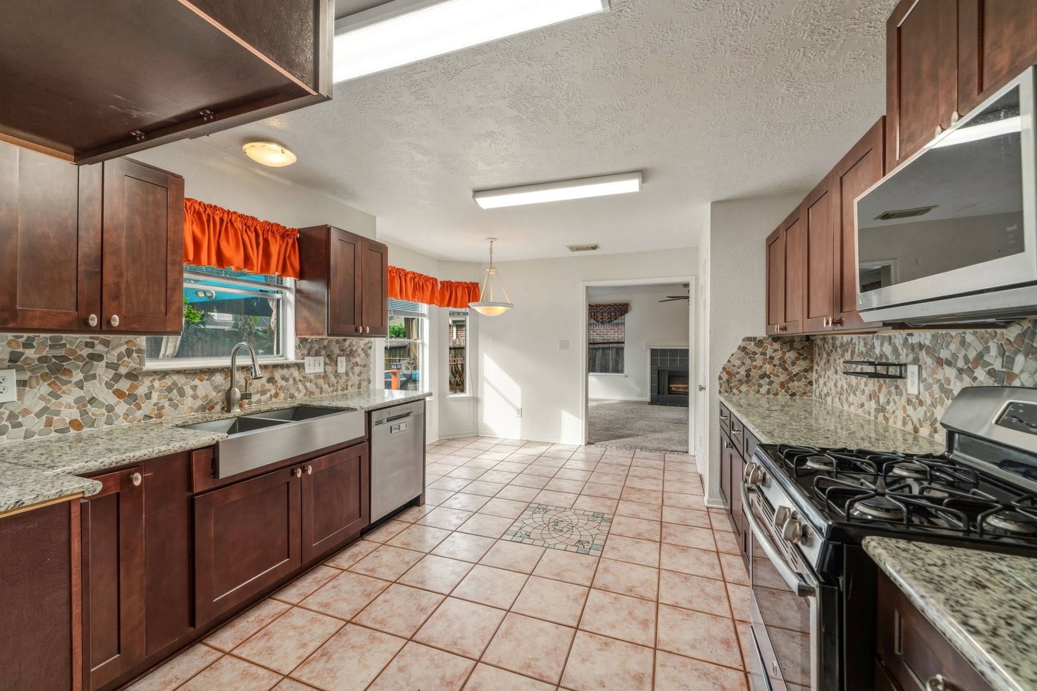 5619 Roserock Lane Property Photo 12