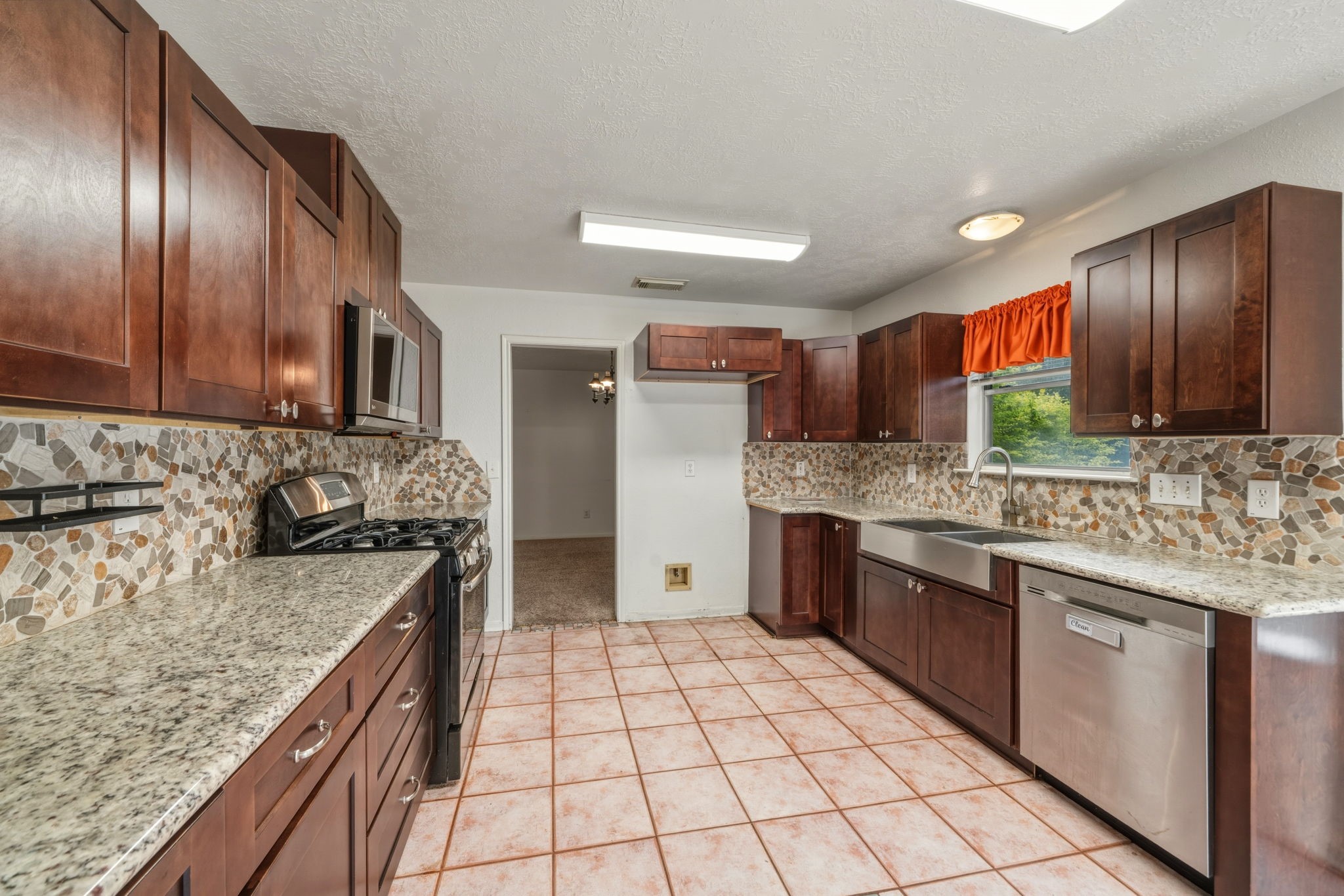 5619 Roserock Lane Property Photo 13