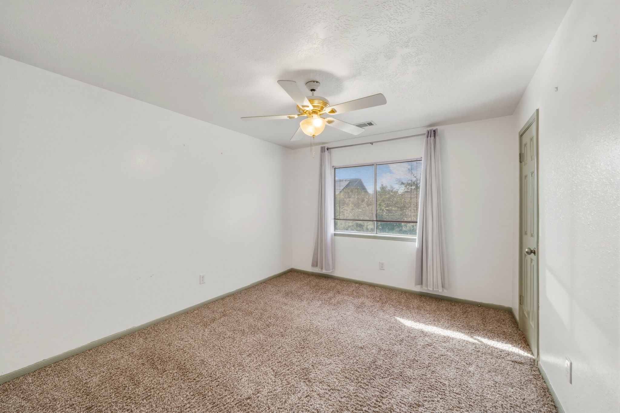 5619 Roserock Lane Property Photo 27