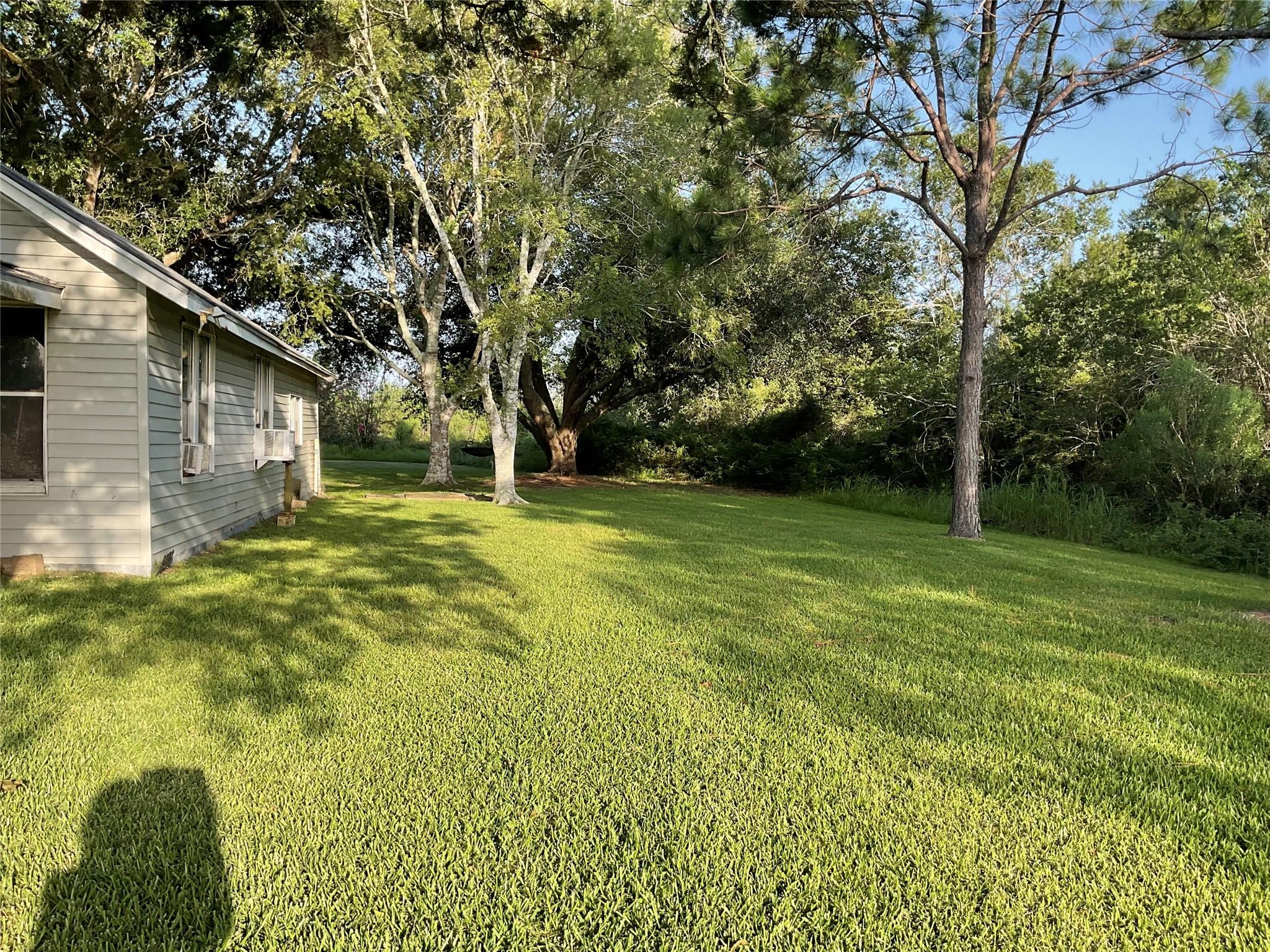 130 Kazmir Street Property Photo 3