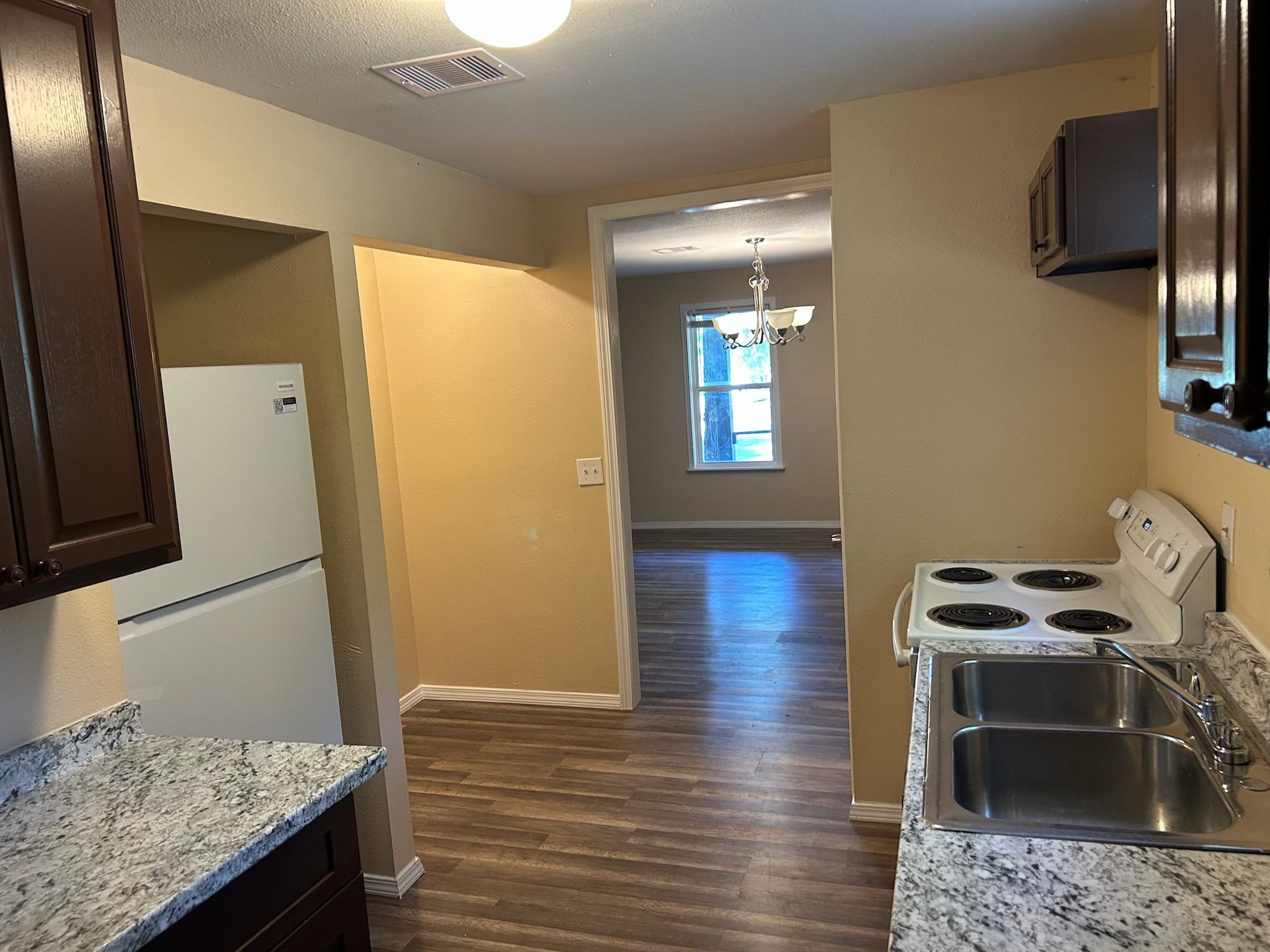2485 Mangum Road Property Photo 3