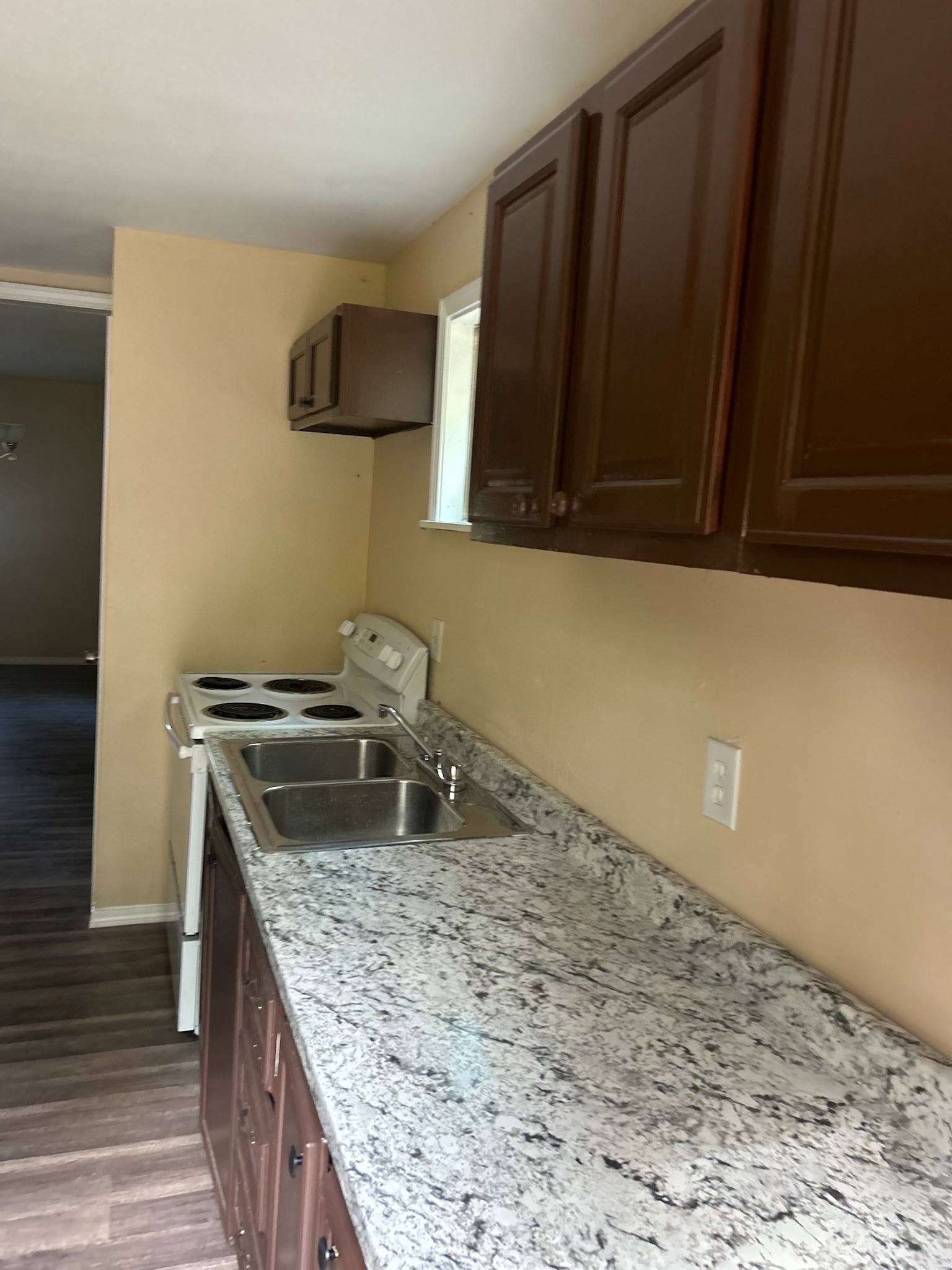 2485 Mangum Road Property Photo 5