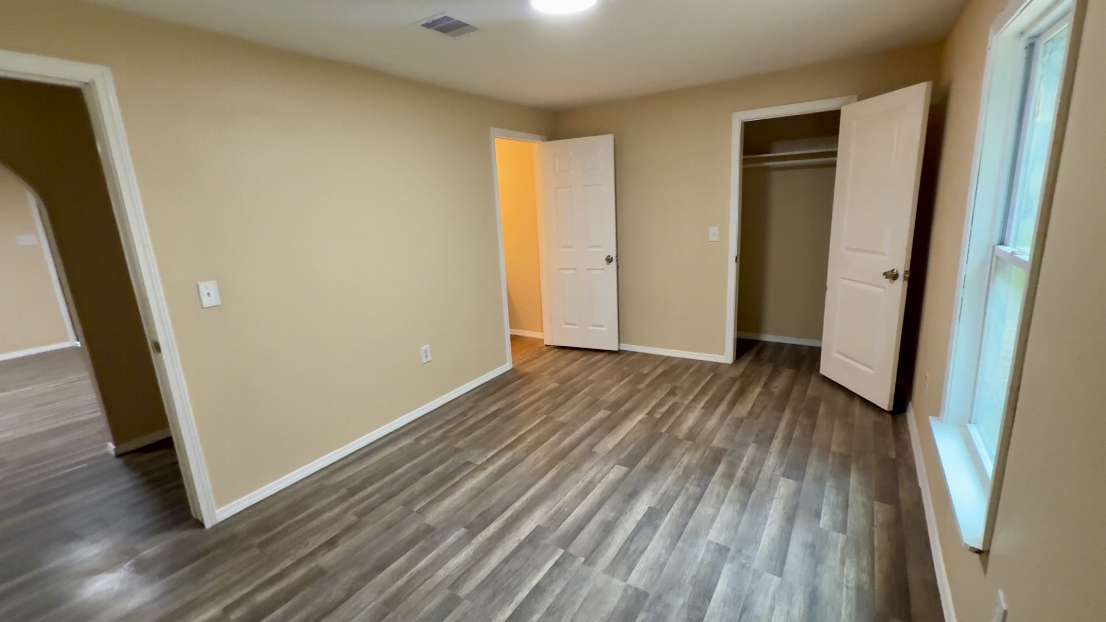 2485 Mangum Road Property Photo 9