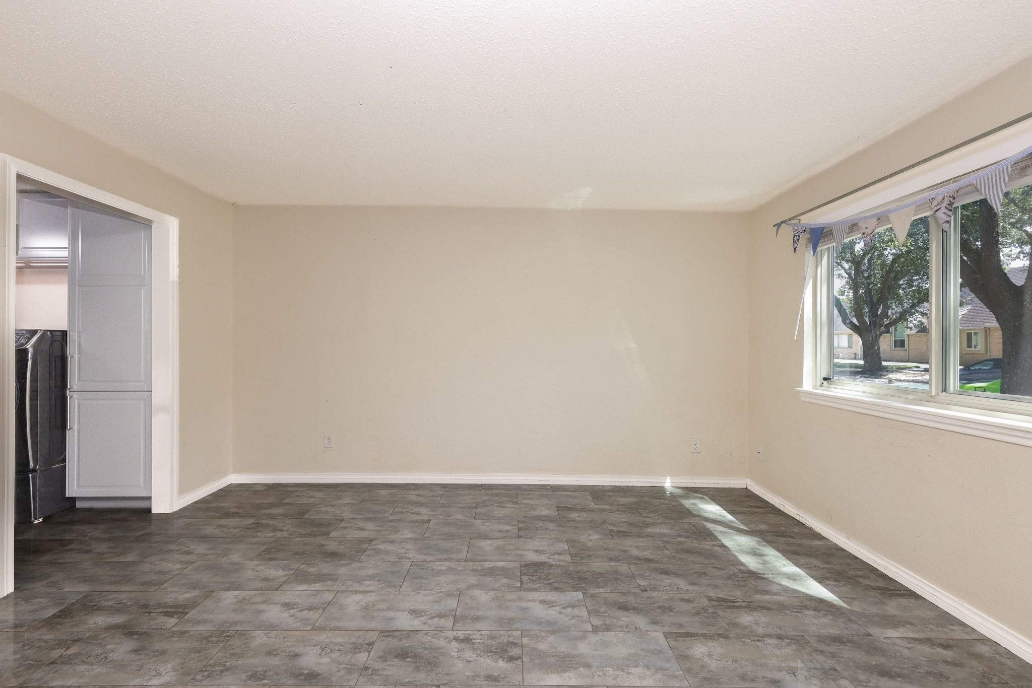2119 Hazlitt Drive Property Photo 8