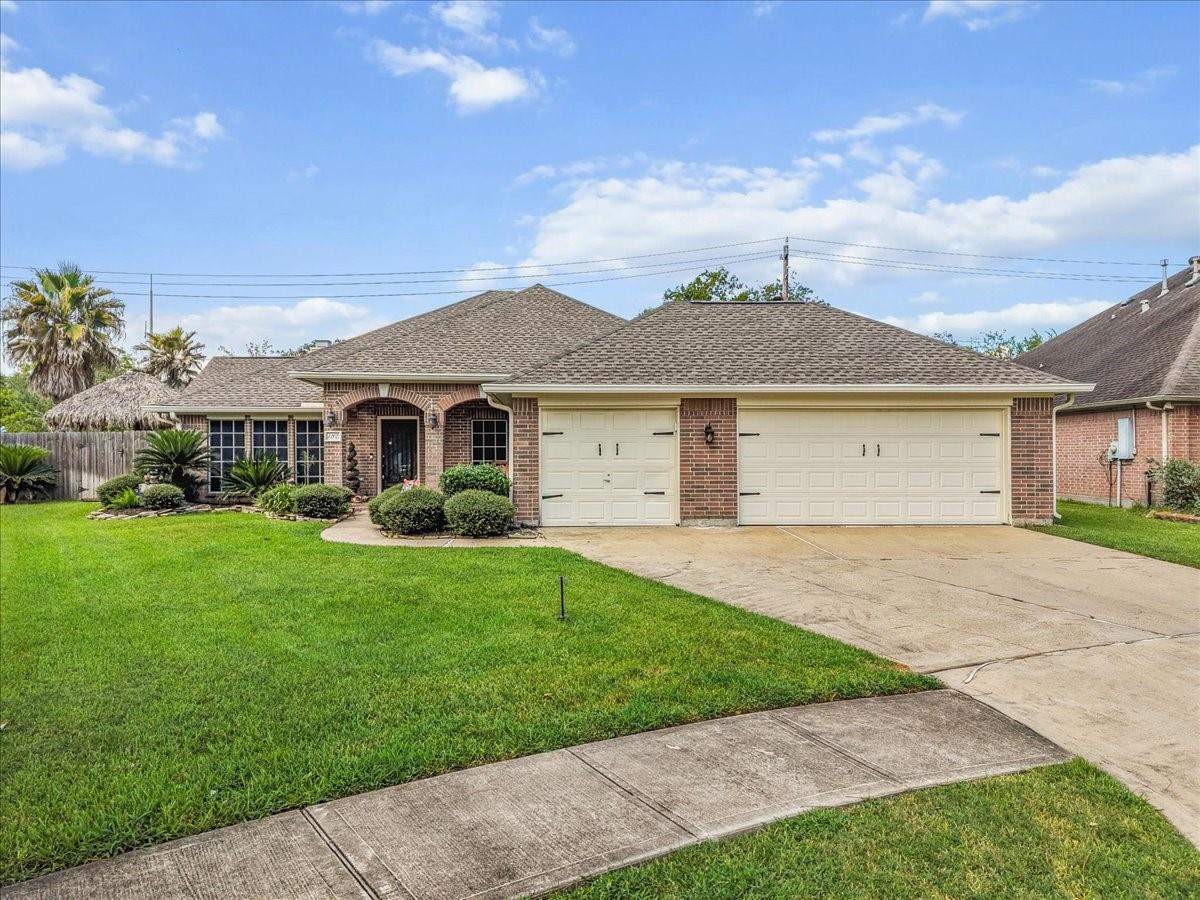 1207 Shadowbend Street, Pearland Tx 77581 Property Photo 4