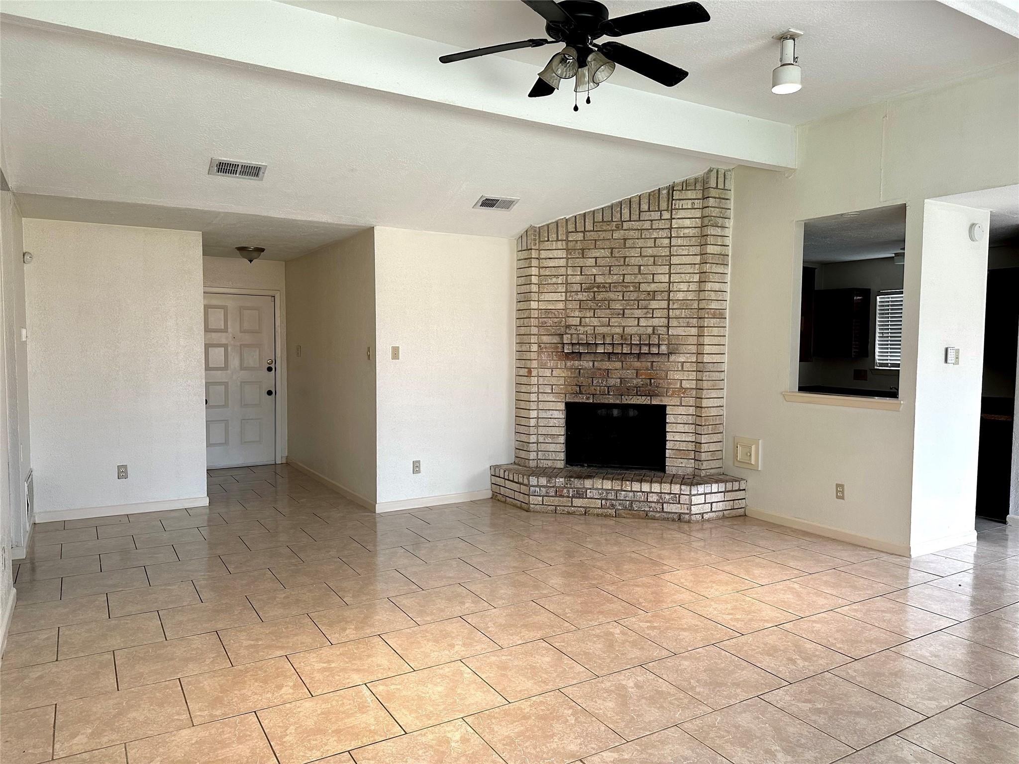 2611 Goldspring Lane Property Photo 6