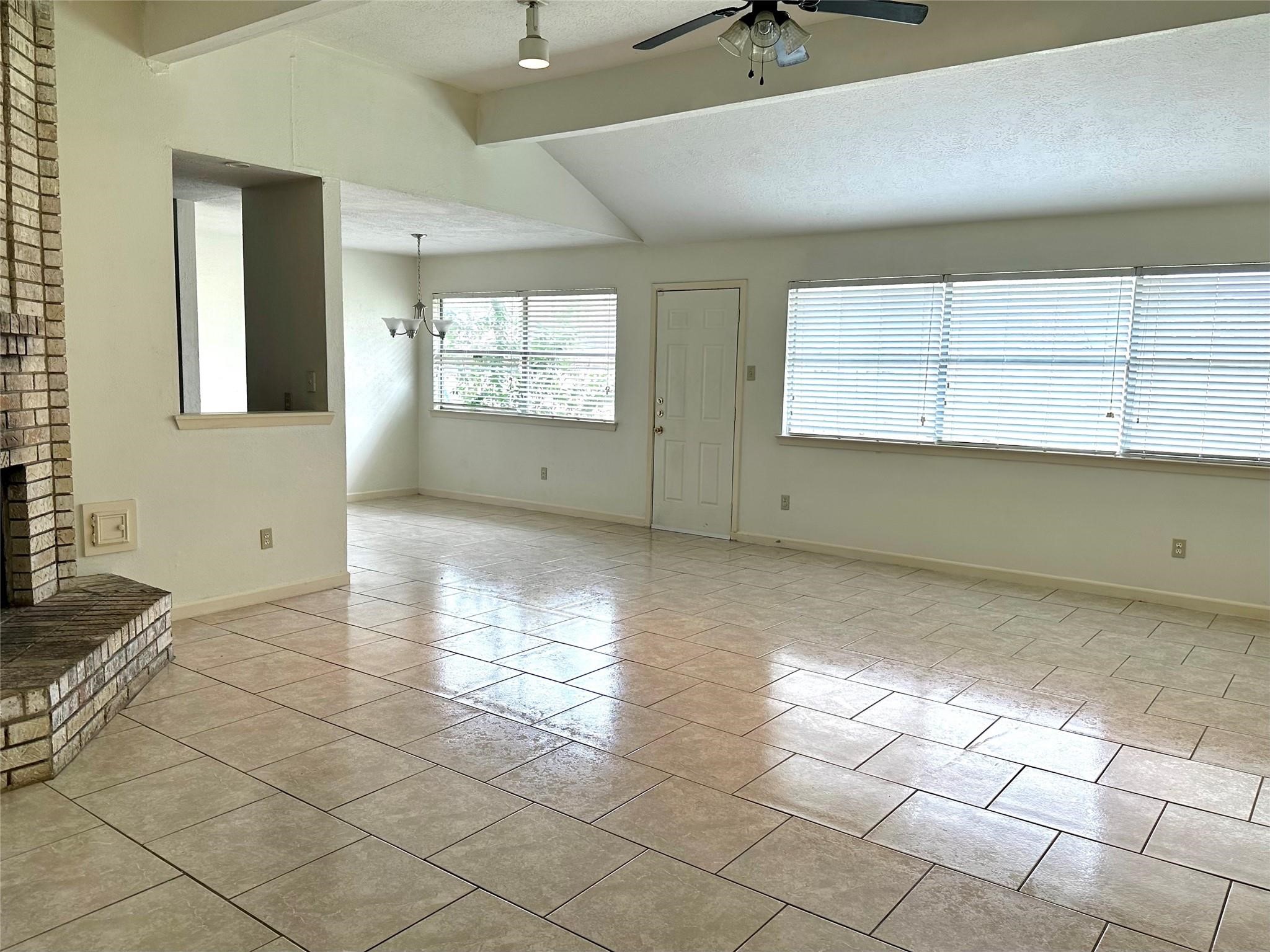 2611 Goldspring Lane Property Photo 7