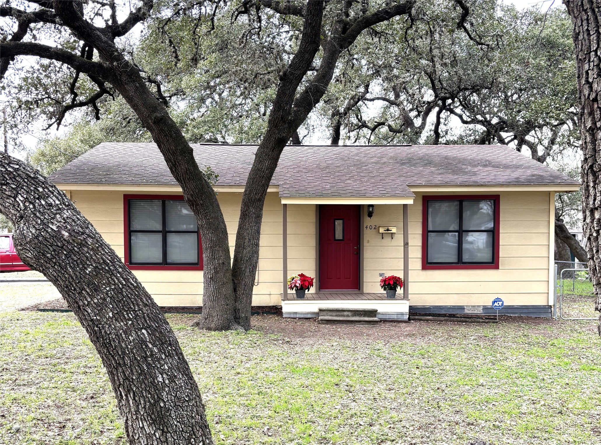 402 Hill Street Property Photo