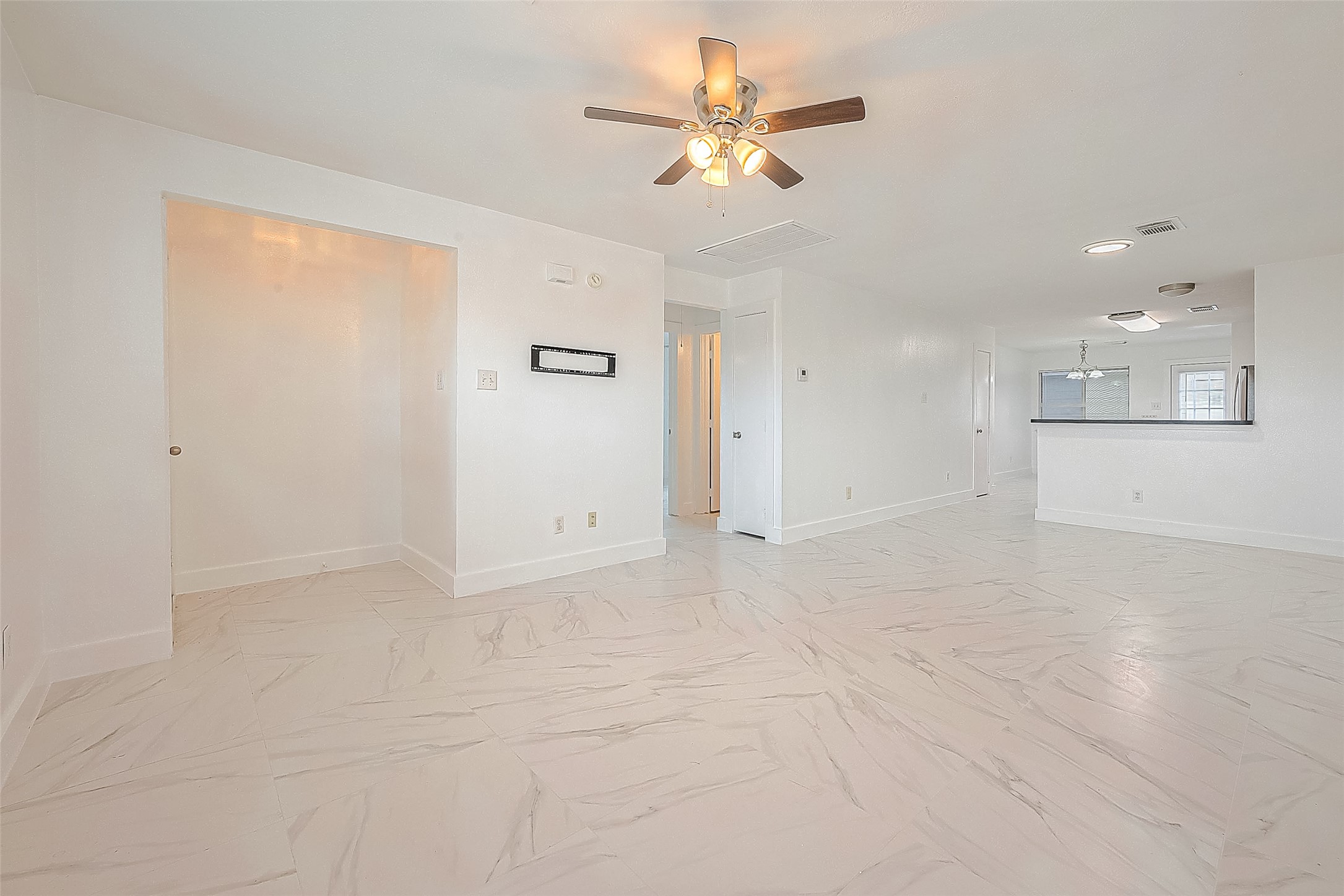 20939 Young Meadows Way Property Photo 3