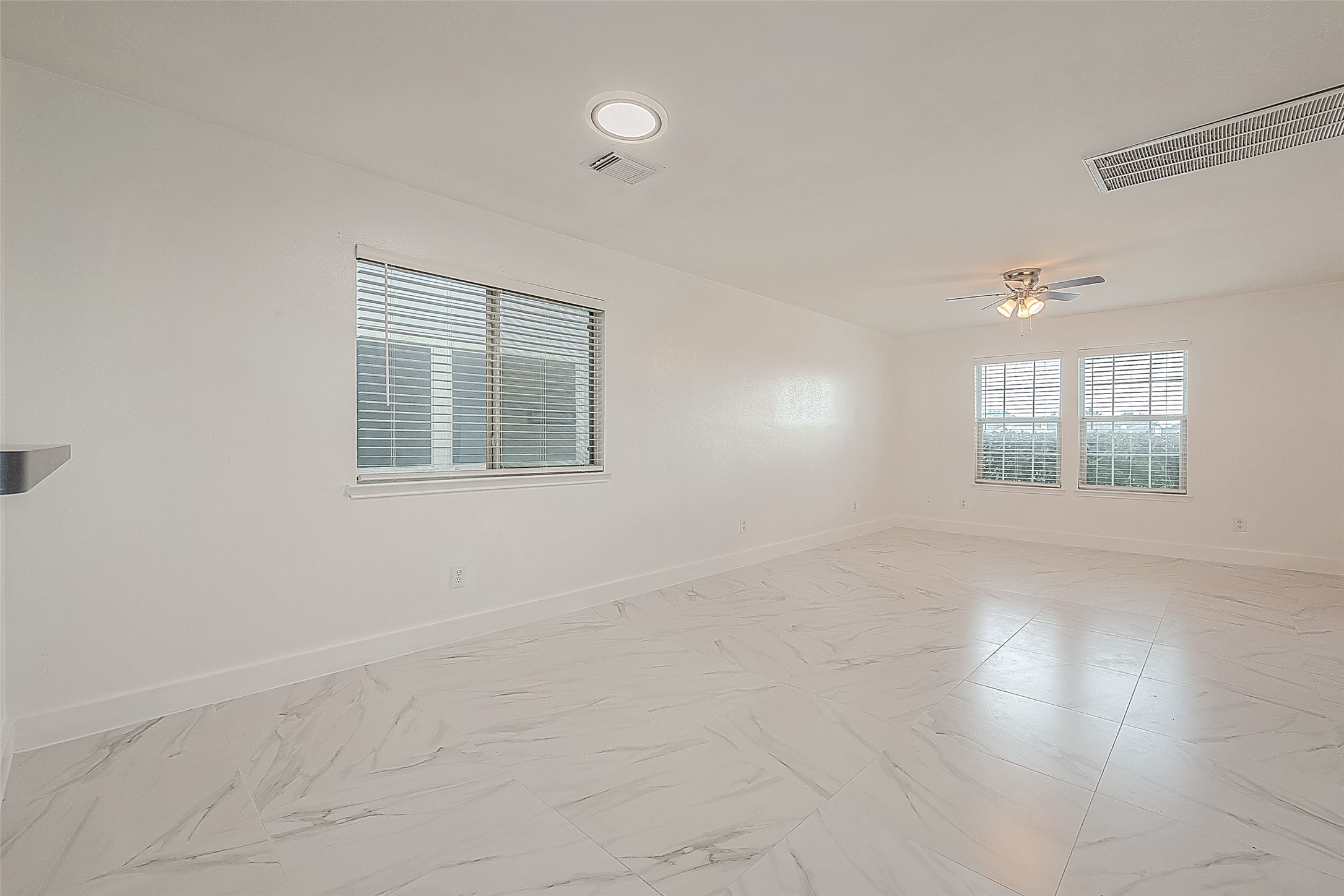 20939 Young Meadows Way Property Photo 5