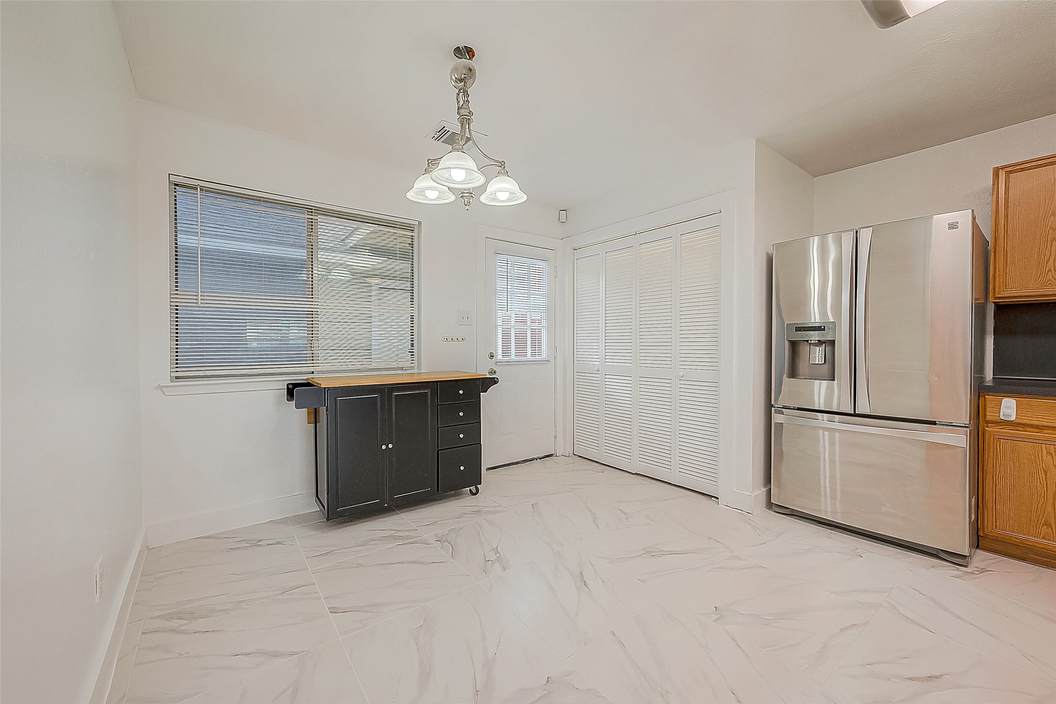 20939 Young Meadows Way Property Photo 10