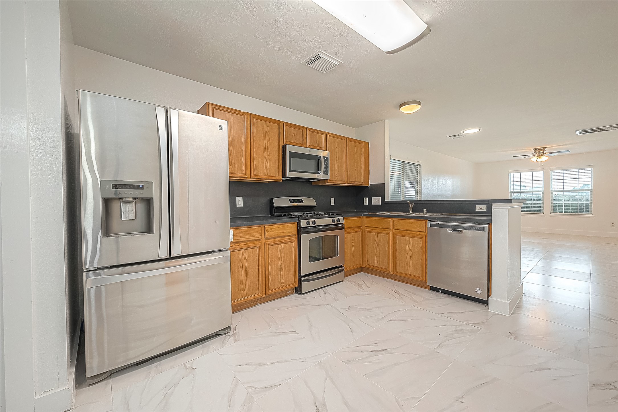 20939 Young Meadows Way Property Photo 12