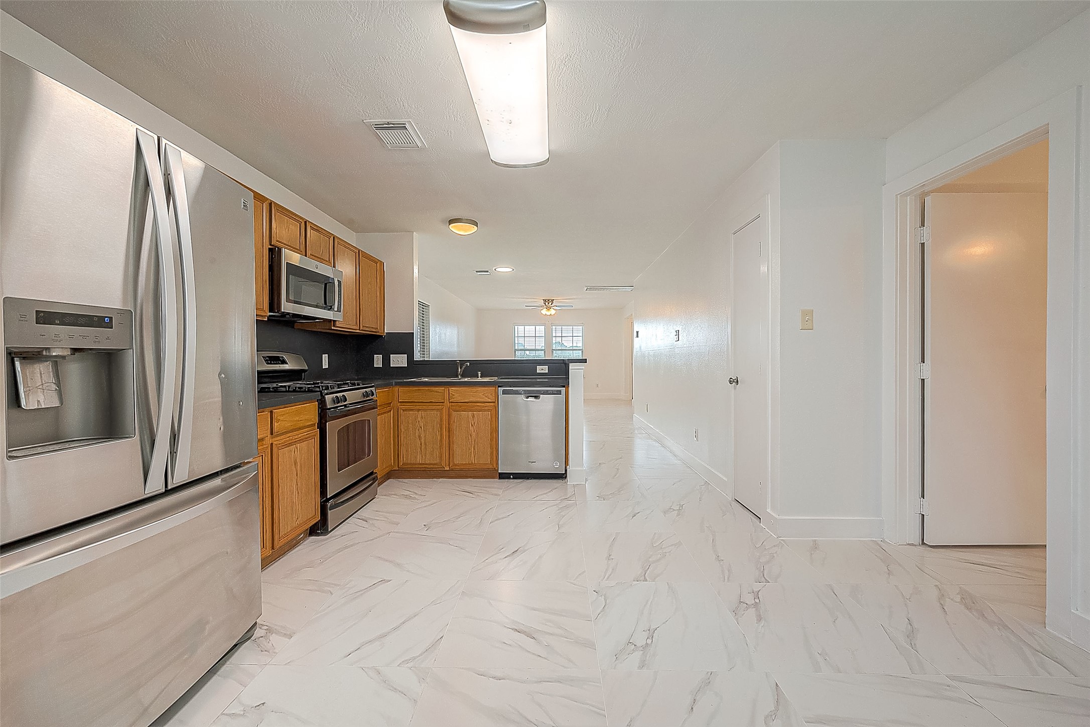 20939 Young Meadows Way Property Photo 13