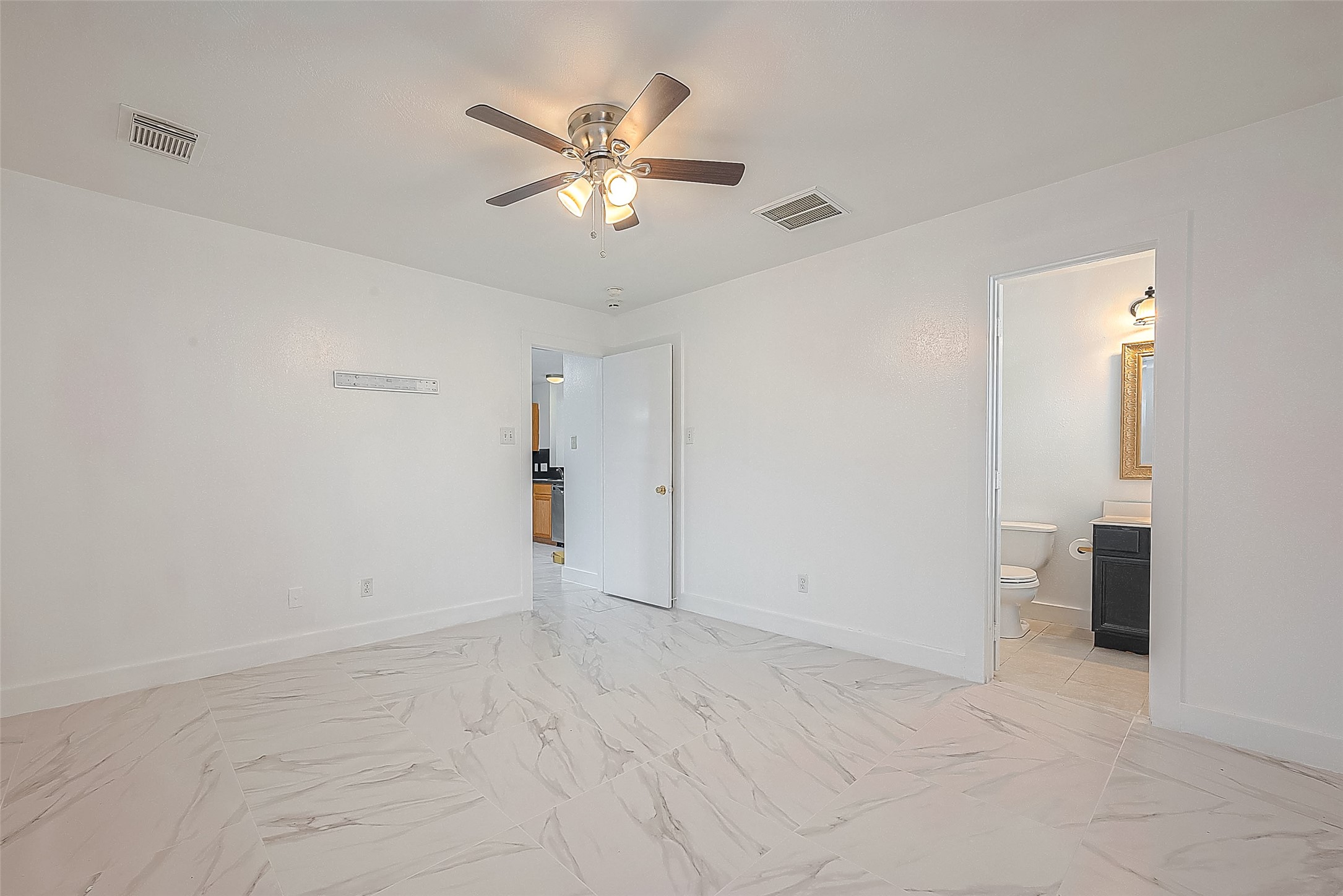 20939 Young Meadows Way Property Photo 15
