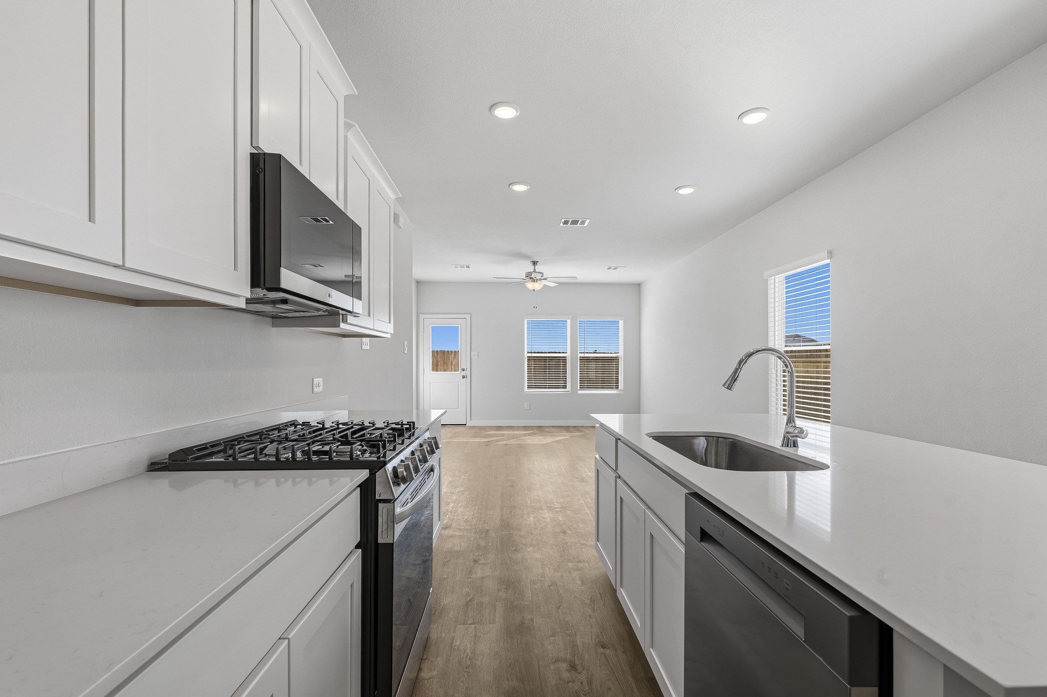 17126 King Eider Road Property Photo 6
