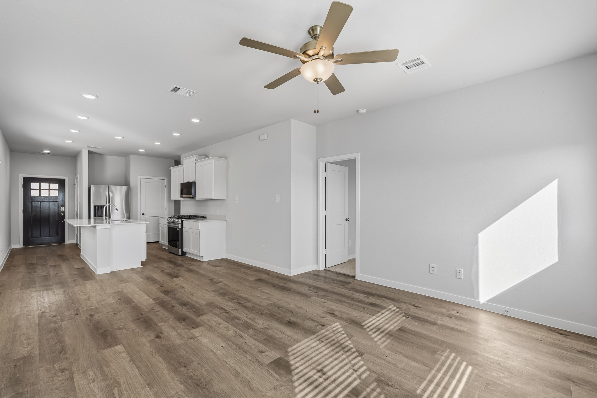 17126 King Eider Road Property Photo 9