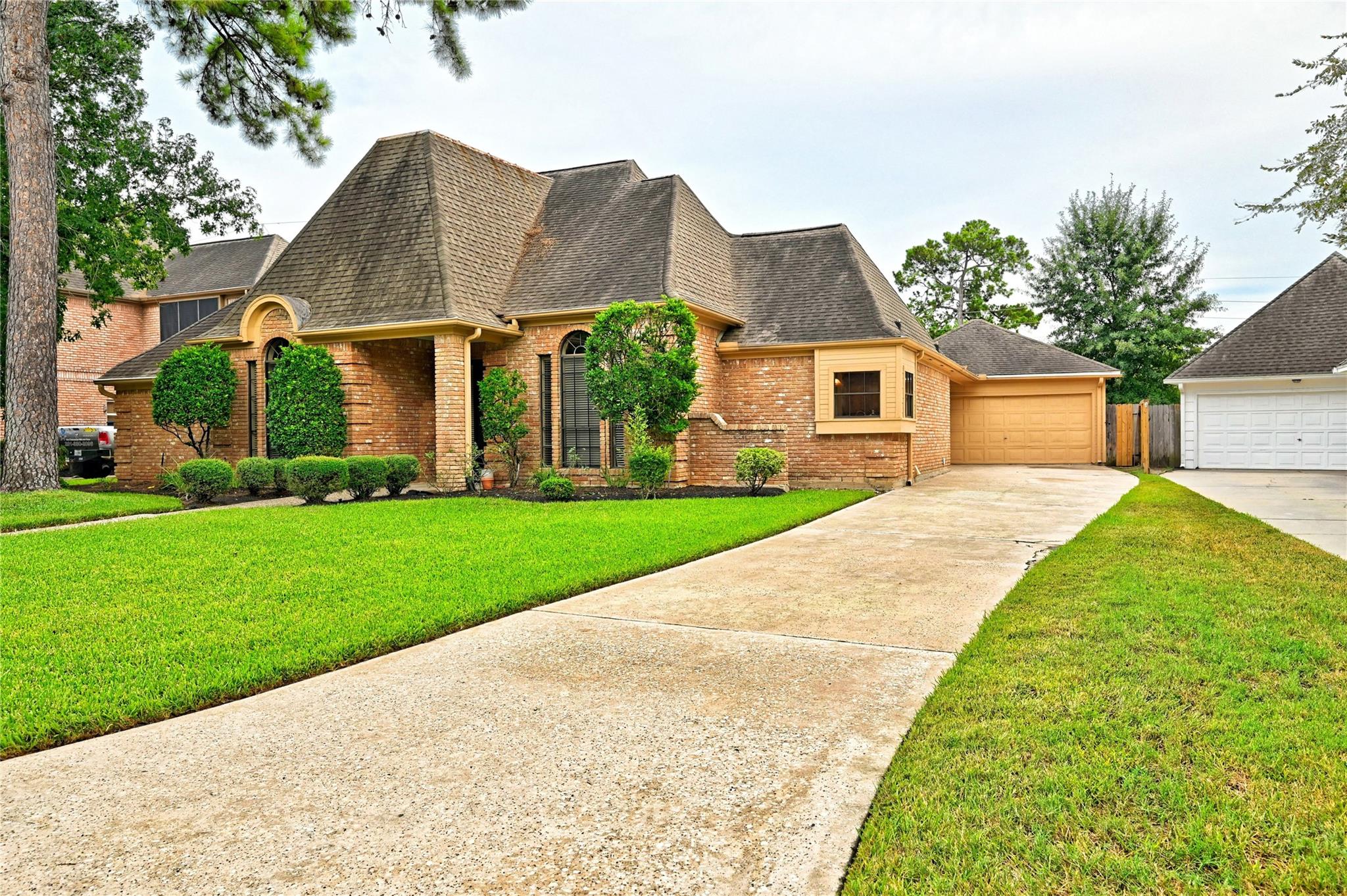 6018 Spring Creek Lane, Spring Tx 77379 Property Photo 1