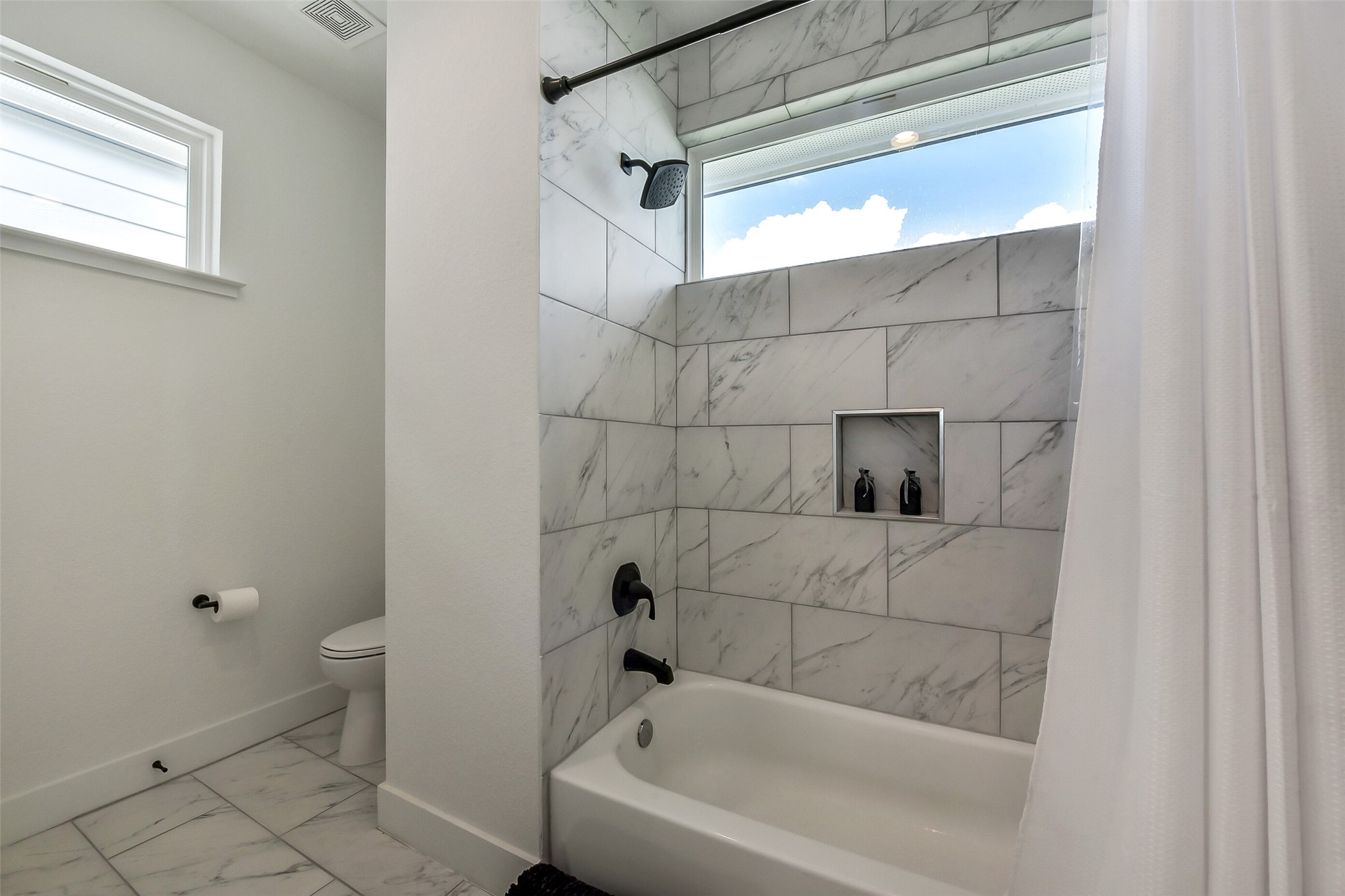1228 Mcneil Street Property Photo 22