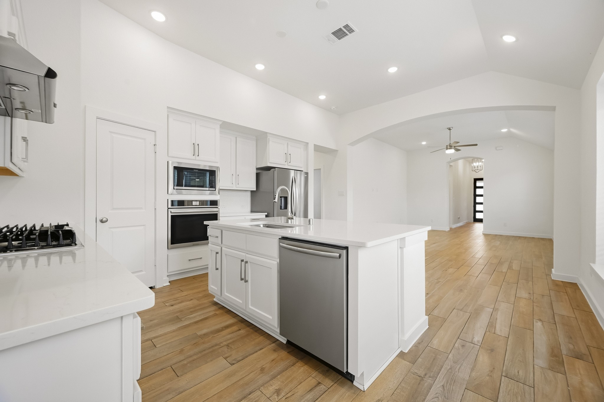 10227 Van Gogh Court Property Photo 5