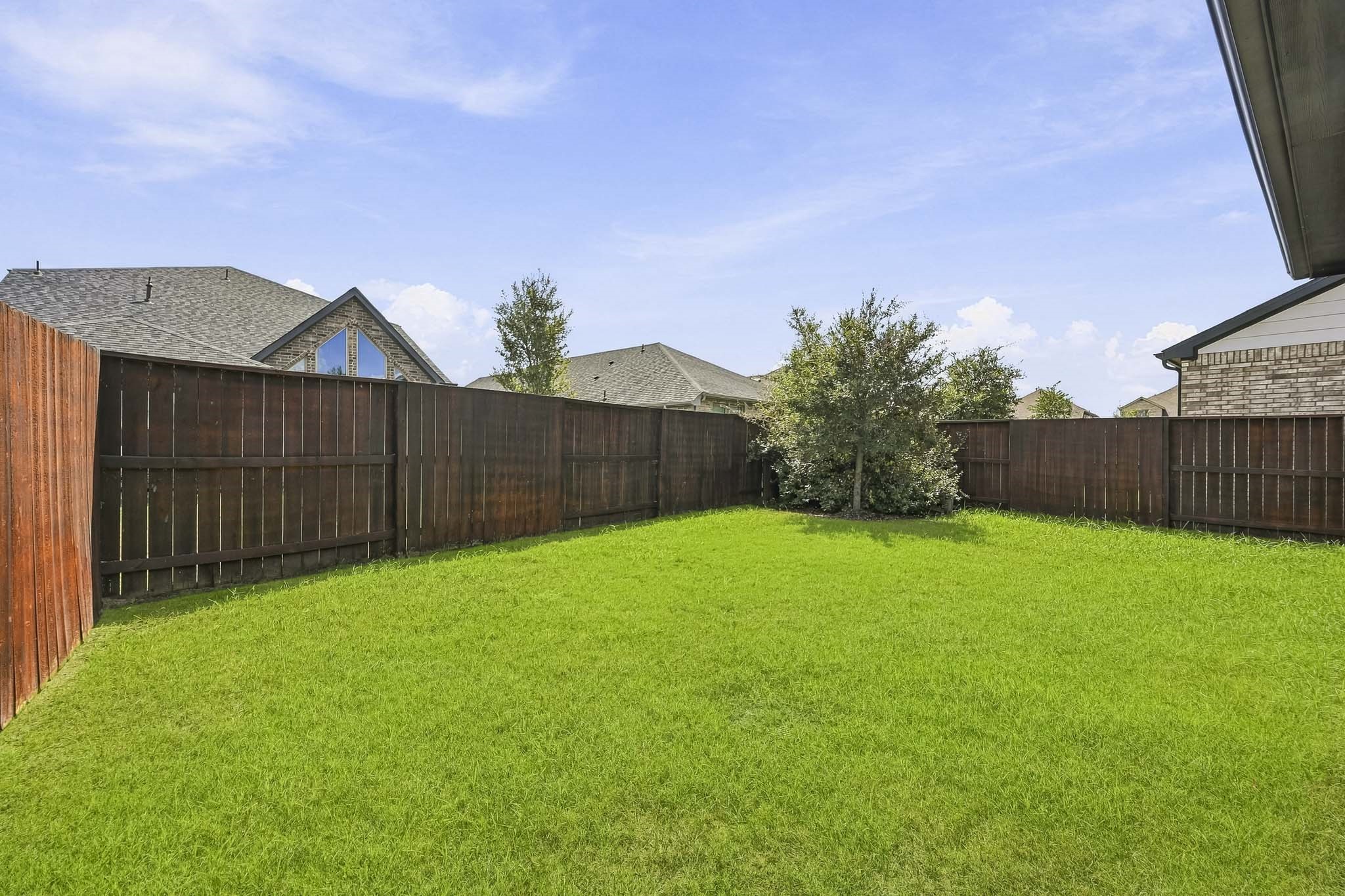 10227 Van Gogh Court Property Photo 6
