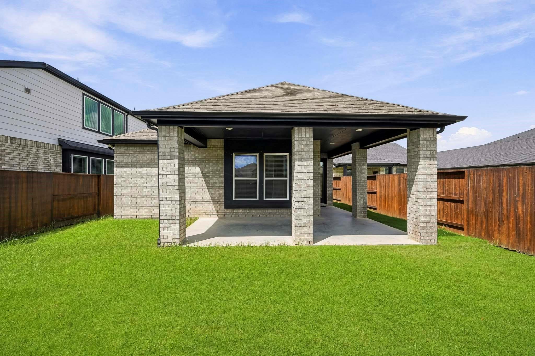 10227 Van Gogh Court, Manvel Tx 77583 Property Photo 8