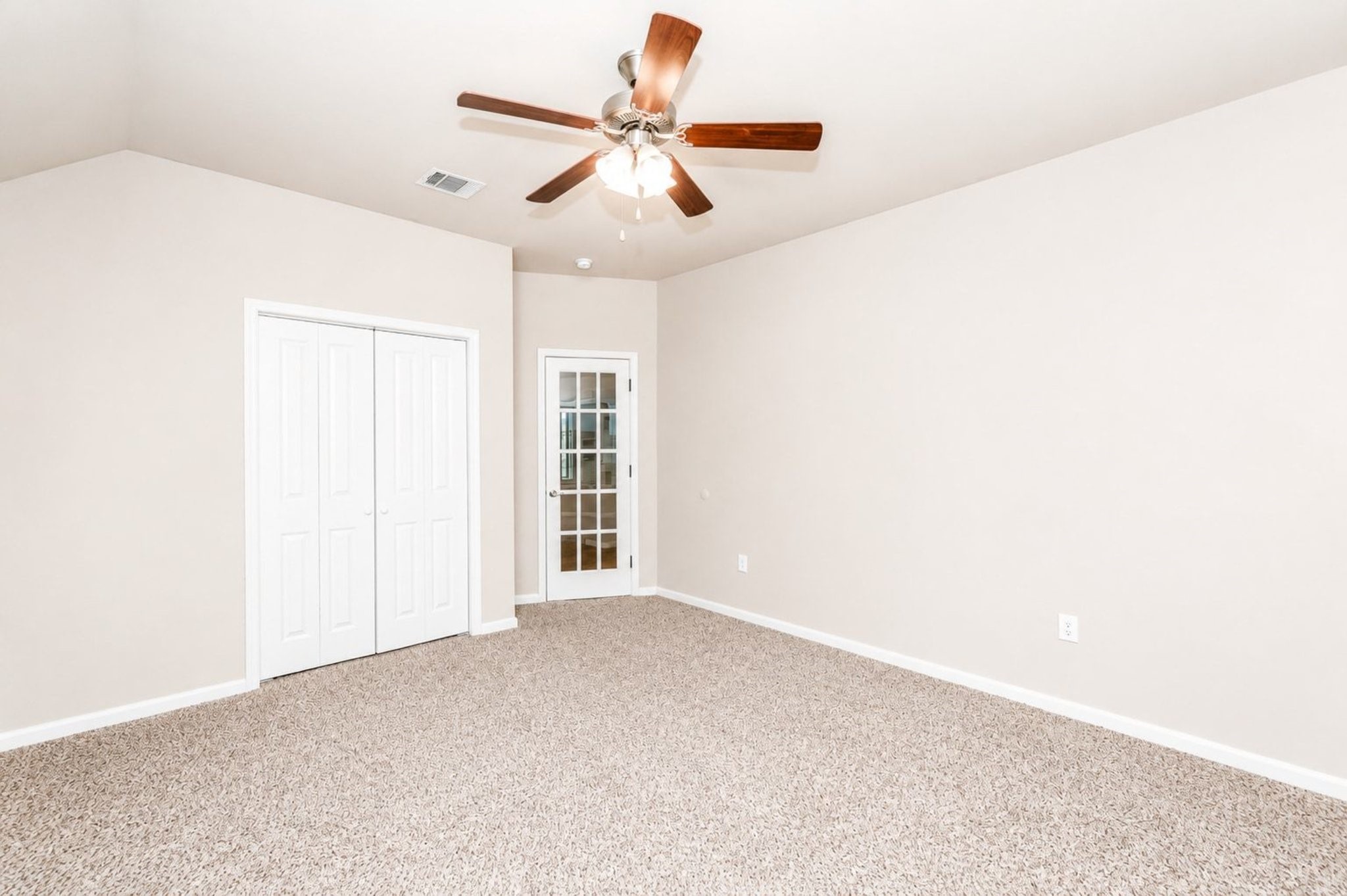 718 Palo Alto Court Property Photo 18