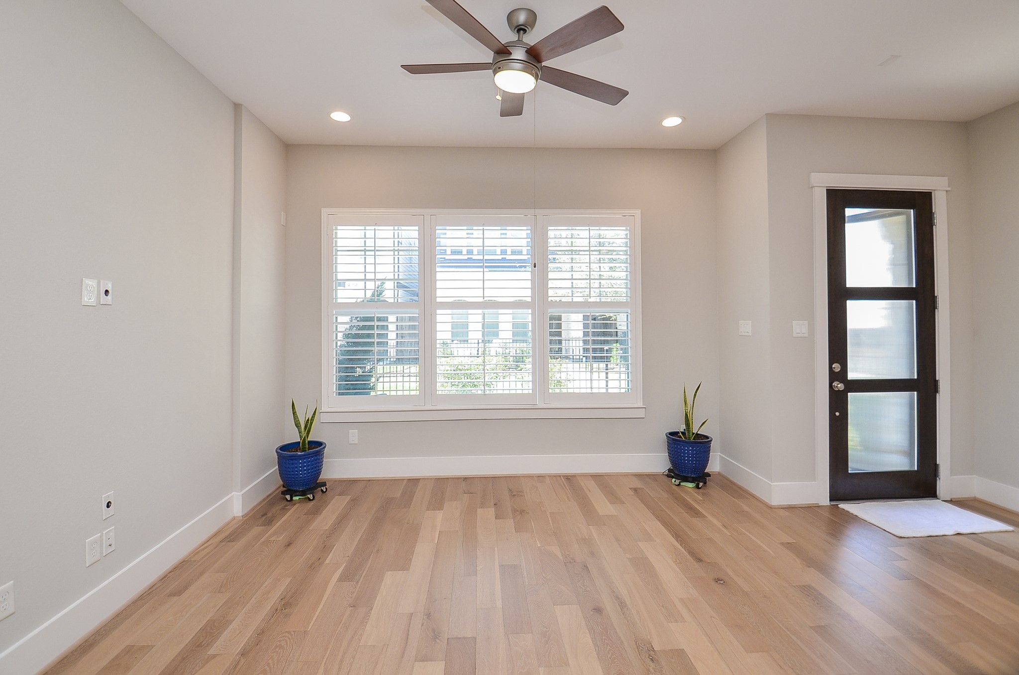 12551 Malachite Way Property Photo 5