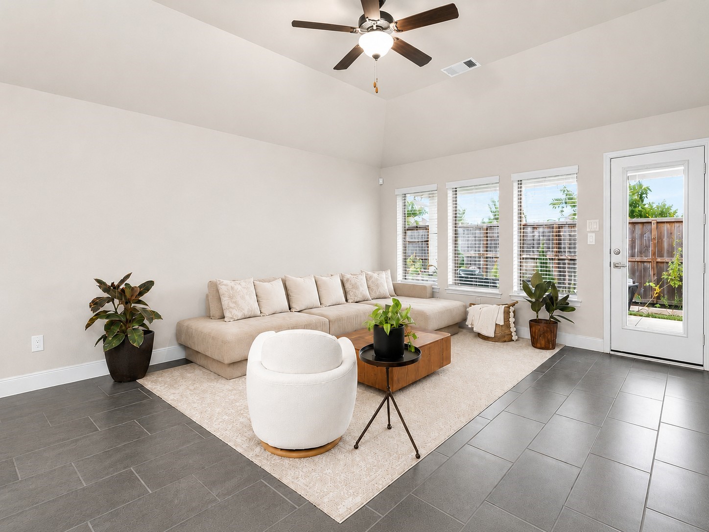 854 Sendero Trail Property Photo 4